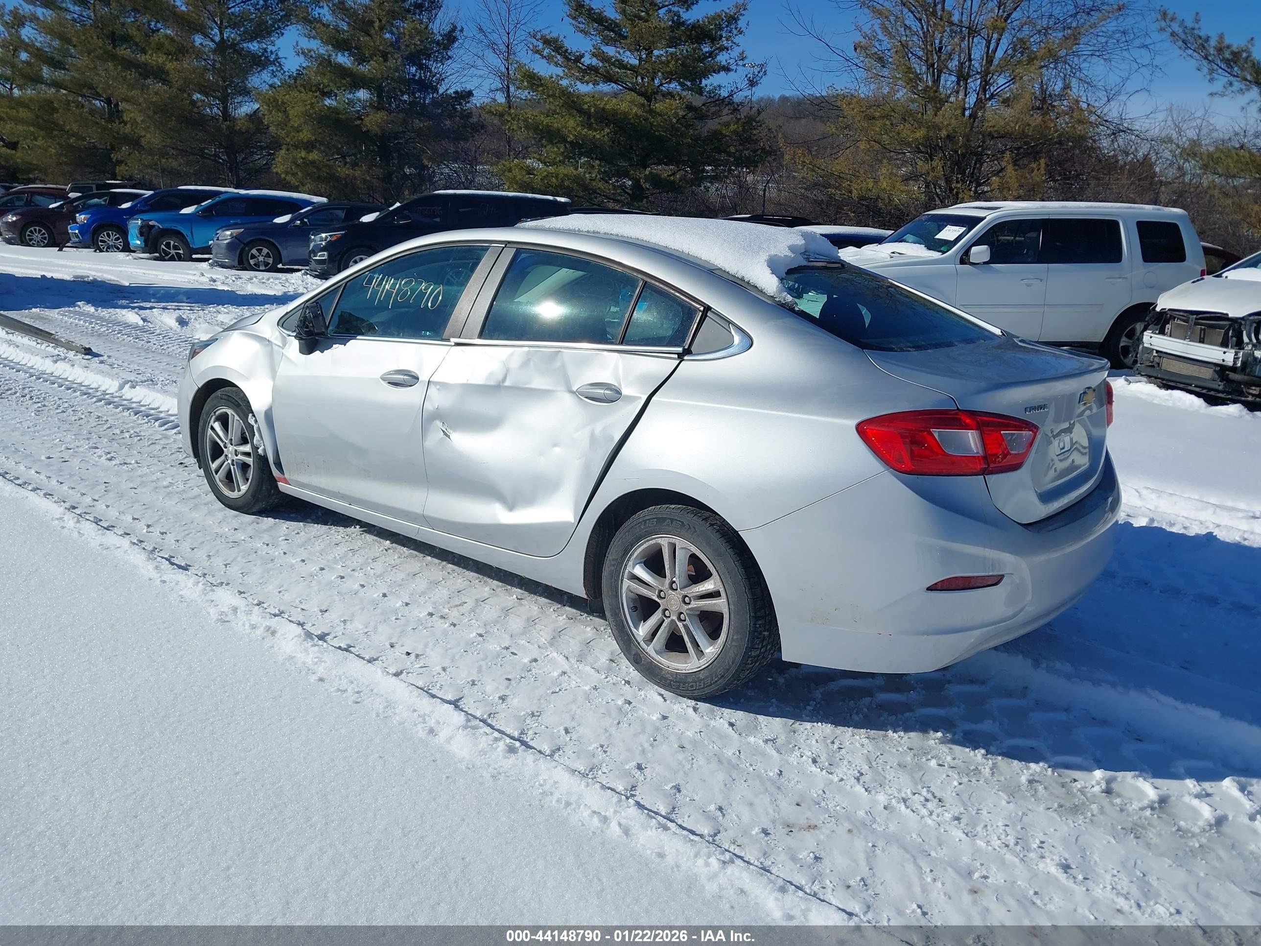 CHEVROLET CRUZE image 3