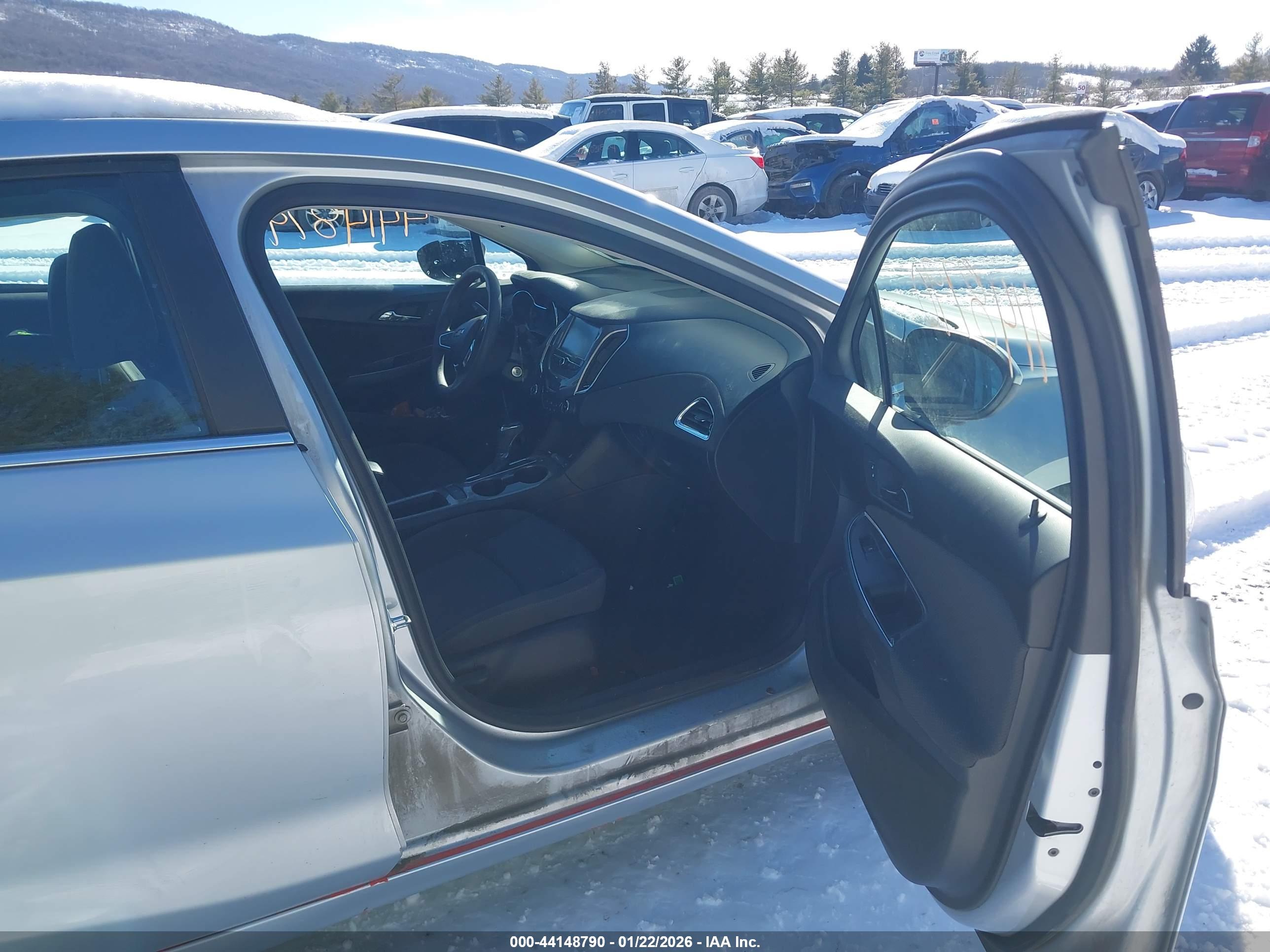 CHEVROLET CRUZE image 5