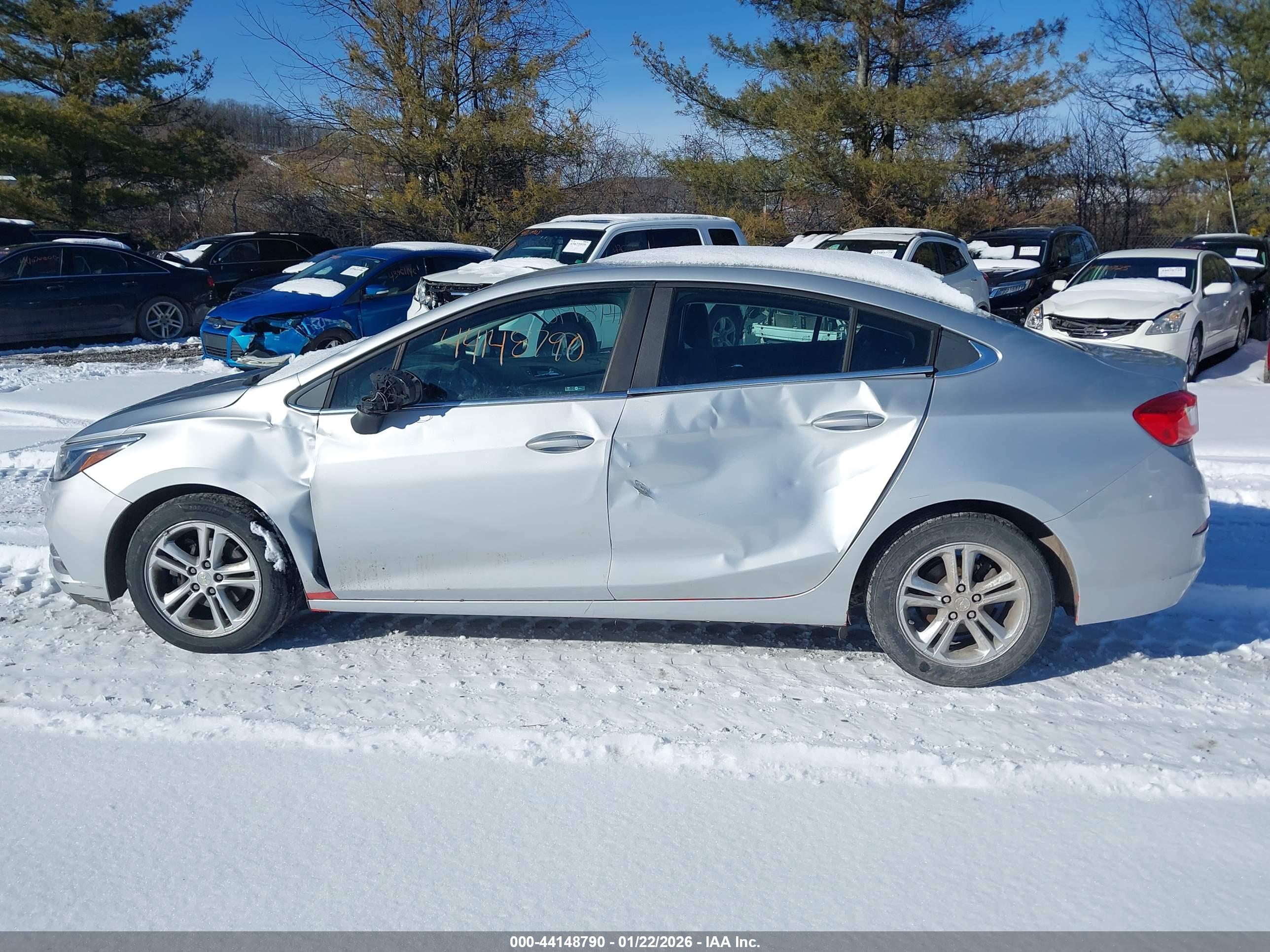 CHEVROLET CRUZE image 6