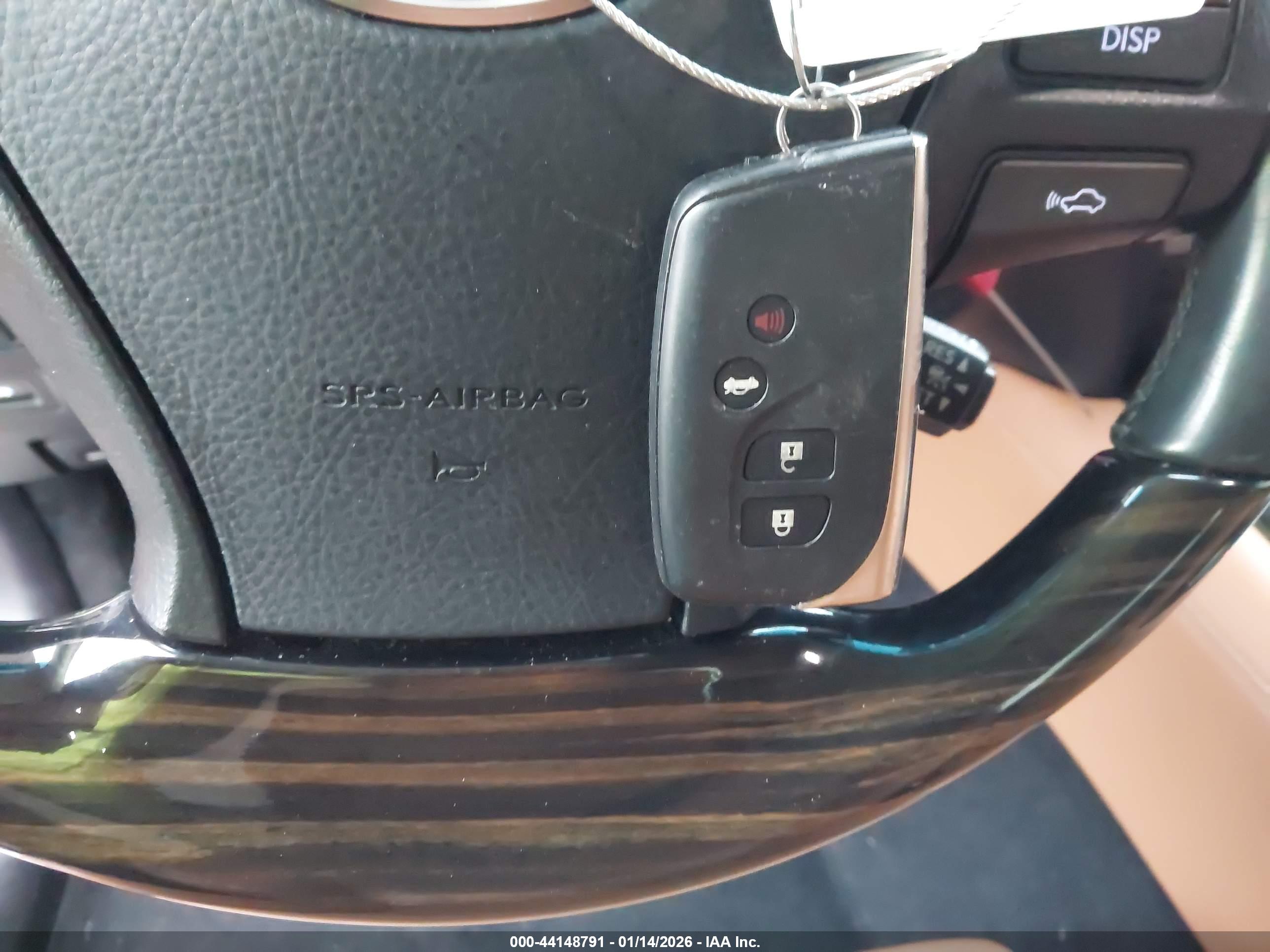 LEXUS LS image 11
