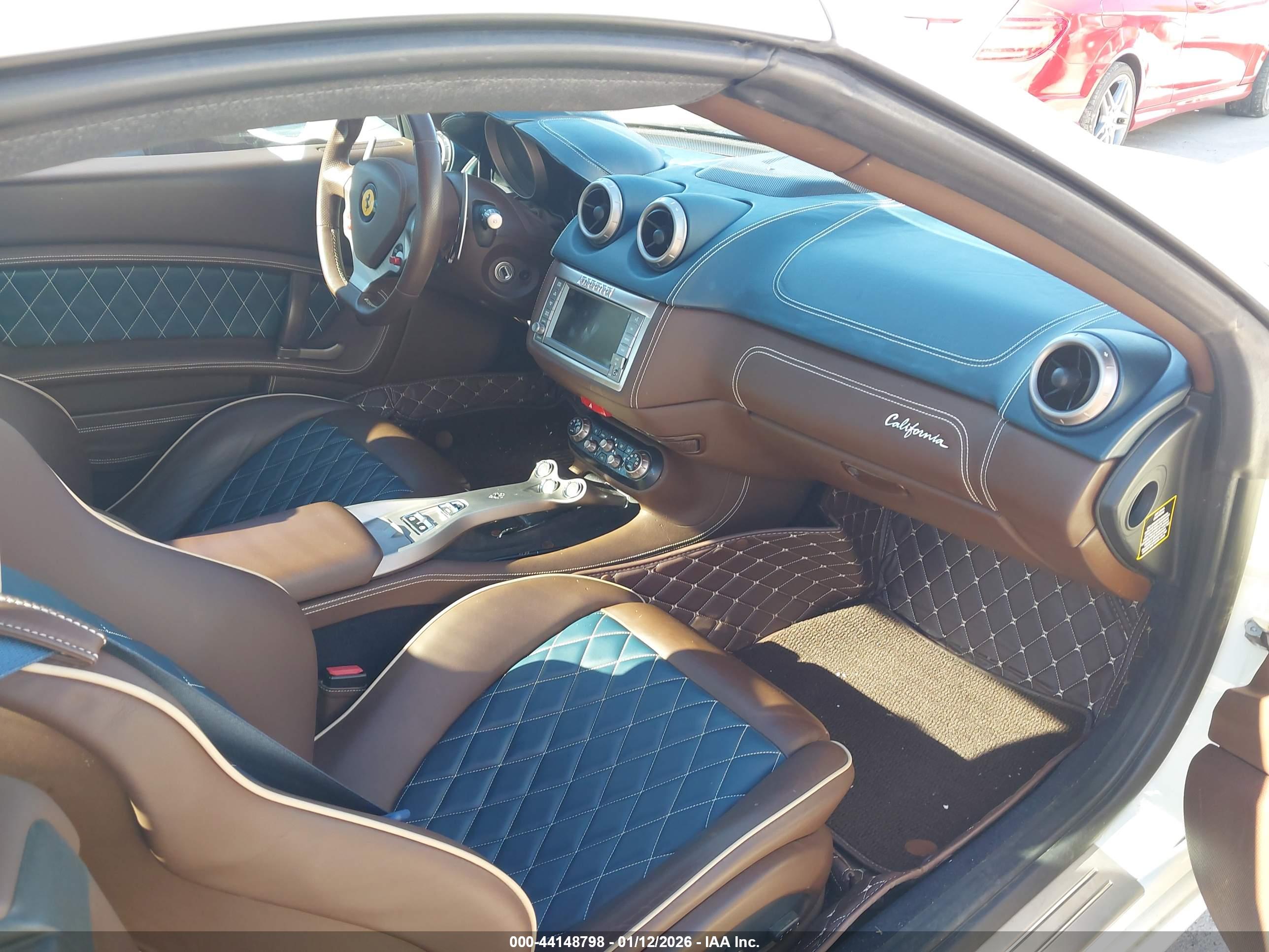 FERRARI CALIFORNIA image 5