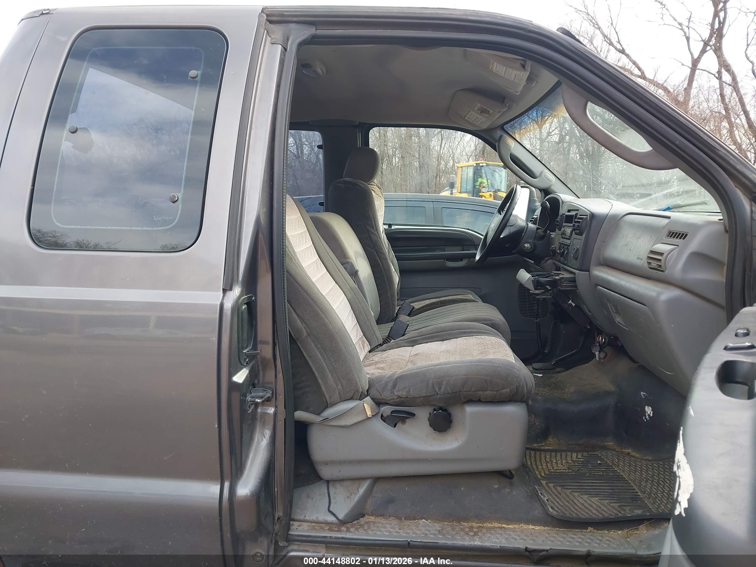 FORD F-250 image 5