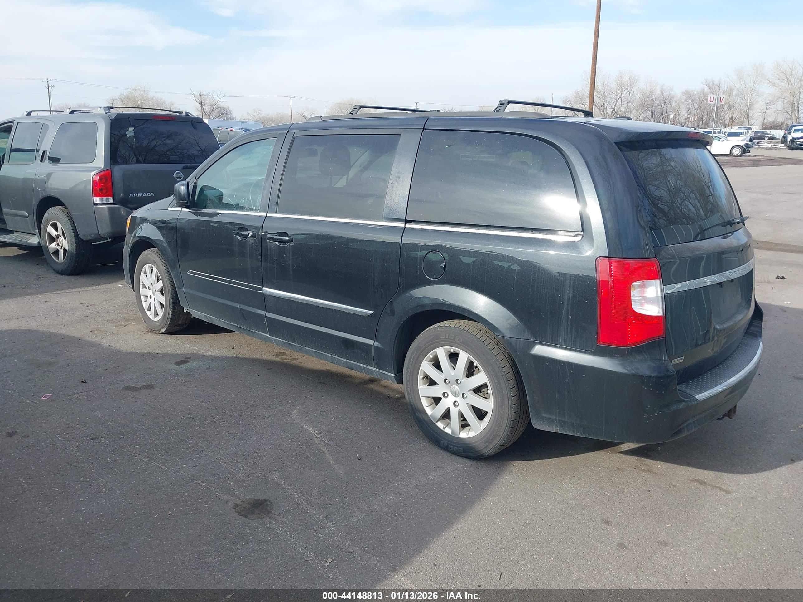 CHRYSLER TOWN image 3