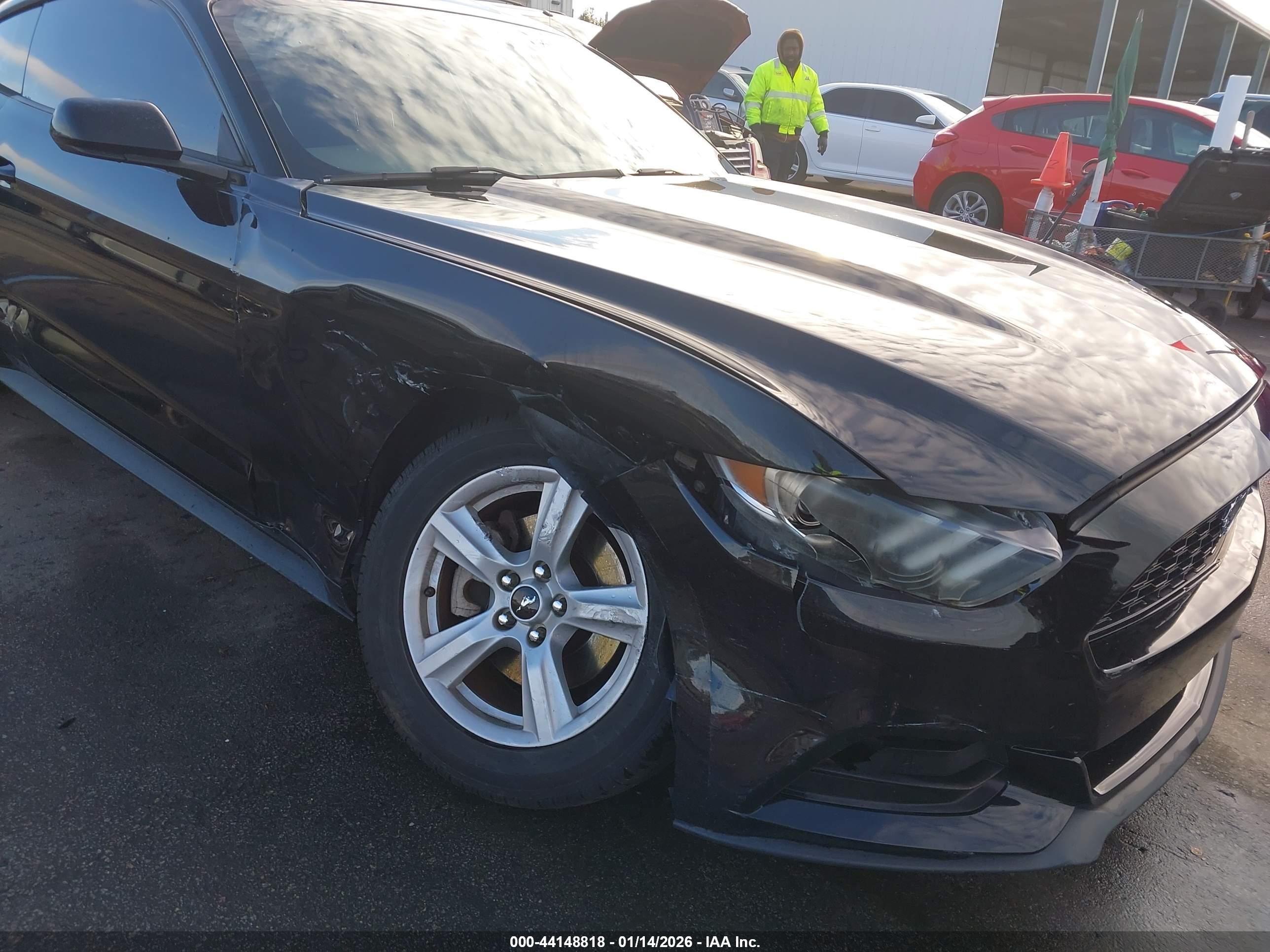 FORD MUSTANG image 6