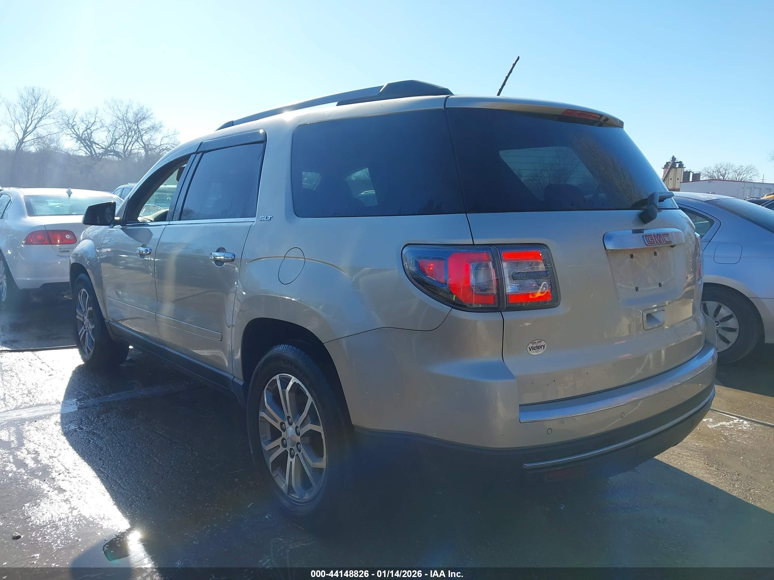 GMC ACADIA image 3