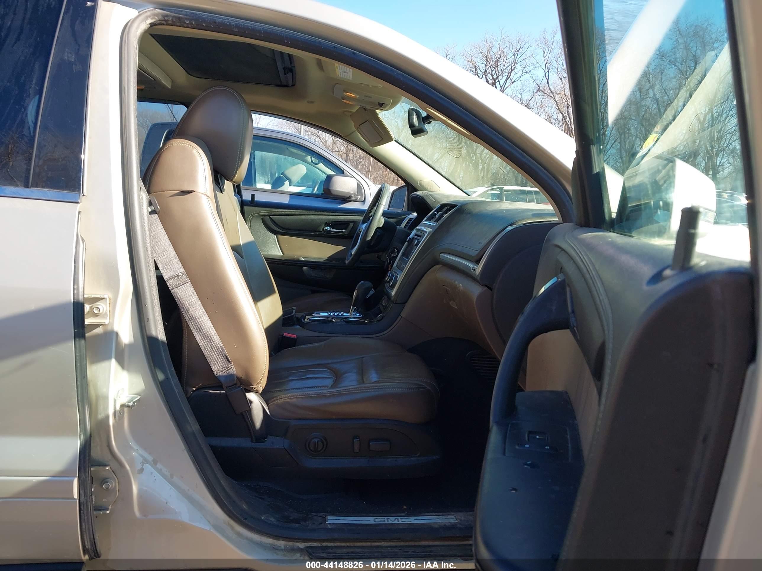 GMC ACADIA image 5