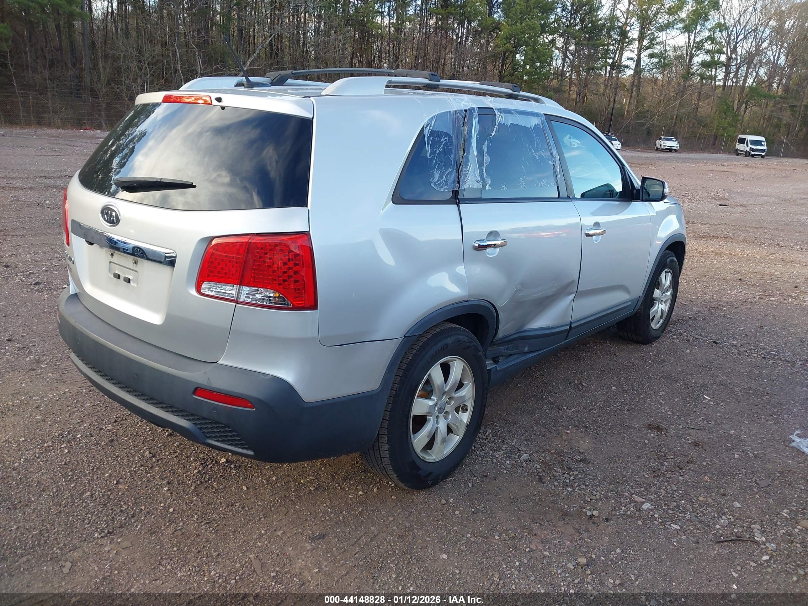 KIA SORENTO image 4