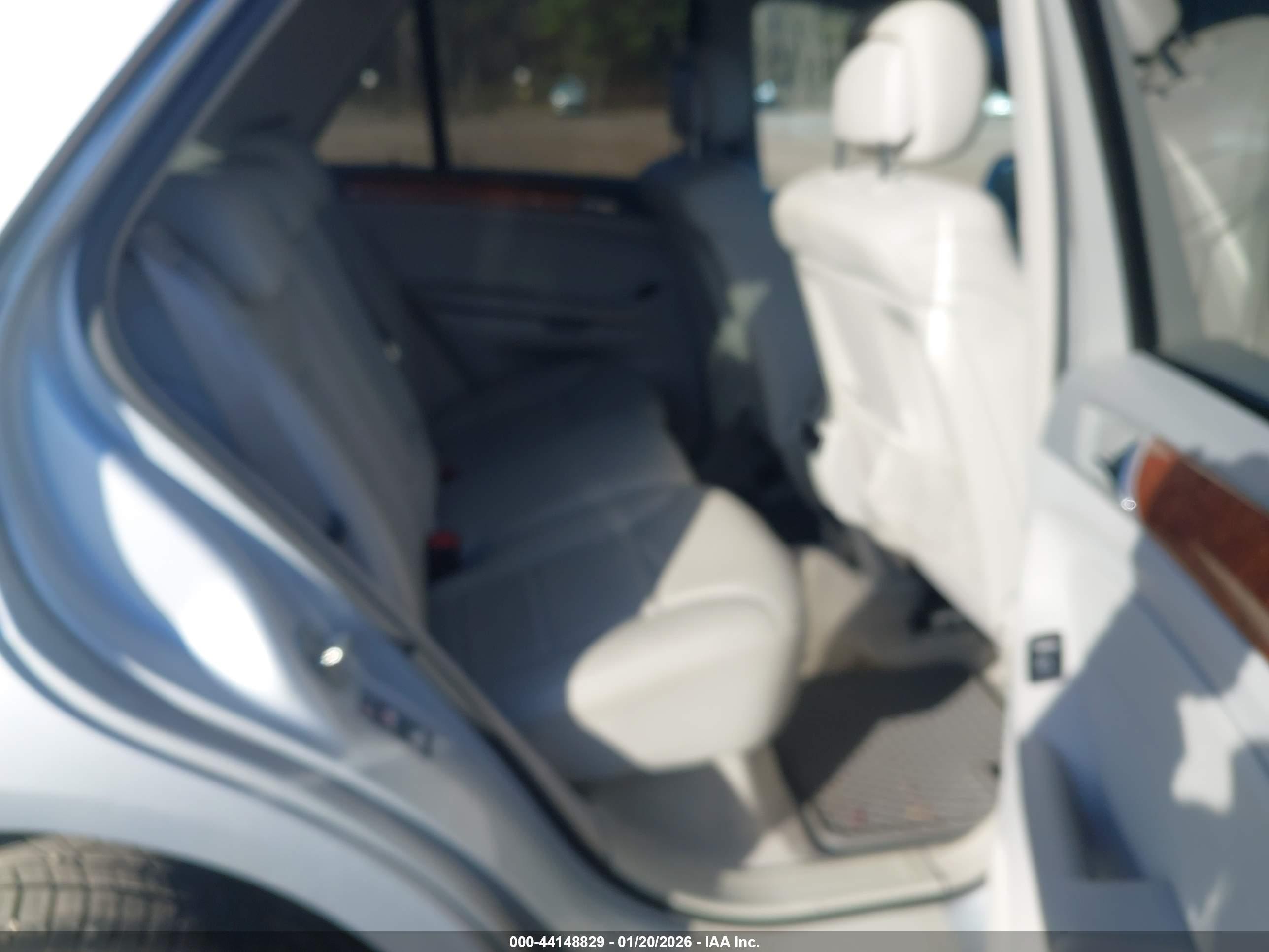 MERCEDES-BENZ ML image 8