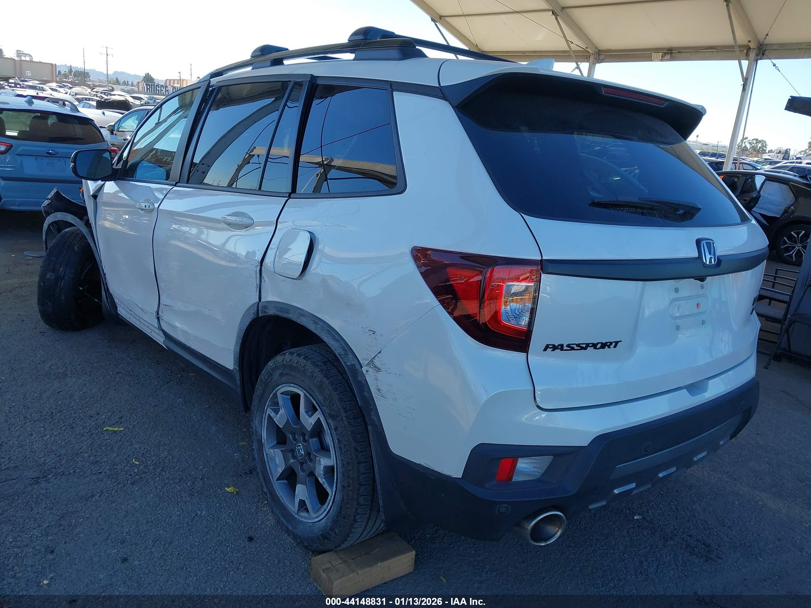 HONDA PASSPORT image 3