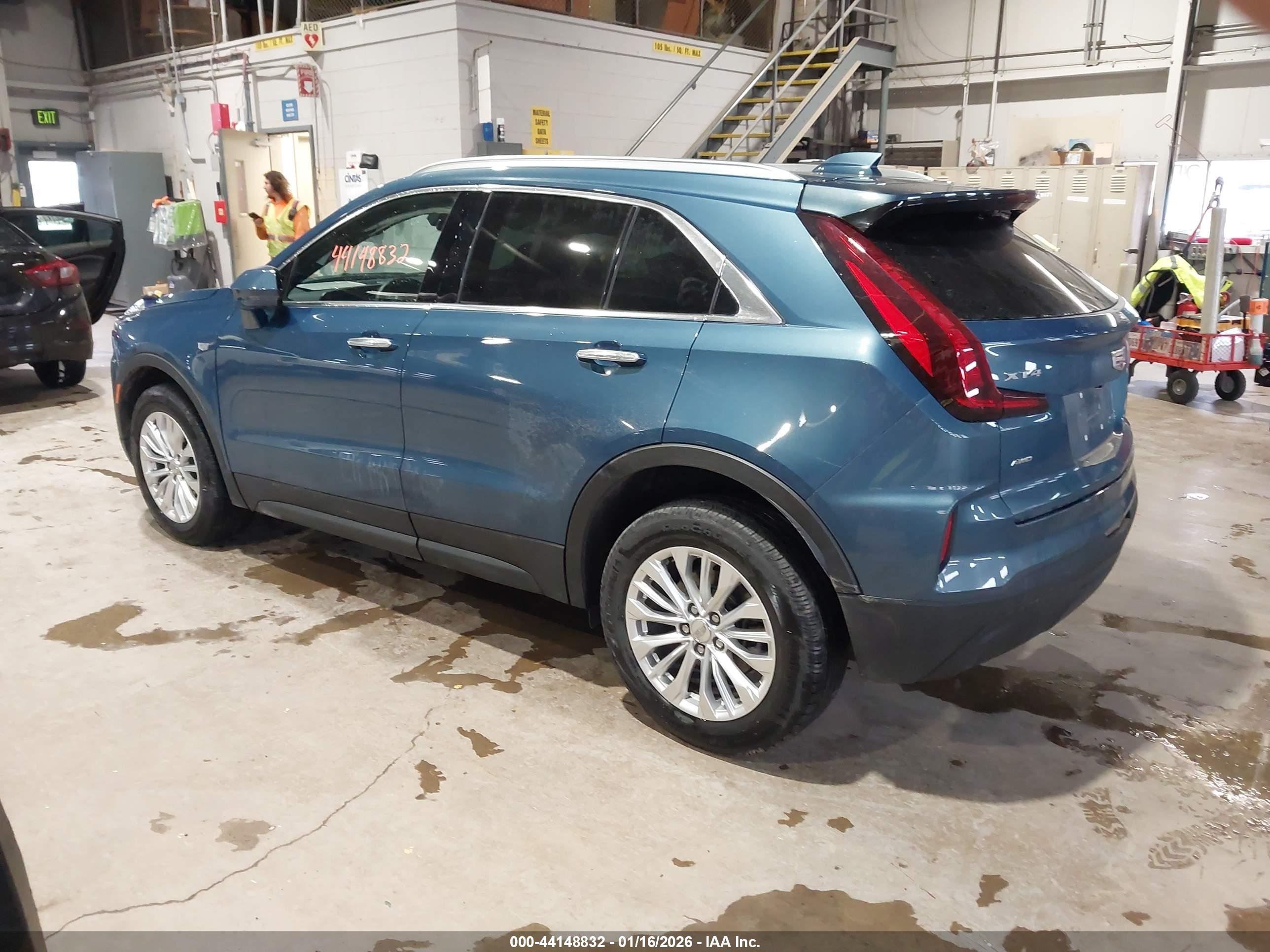 CADILLAC XT4 image 3