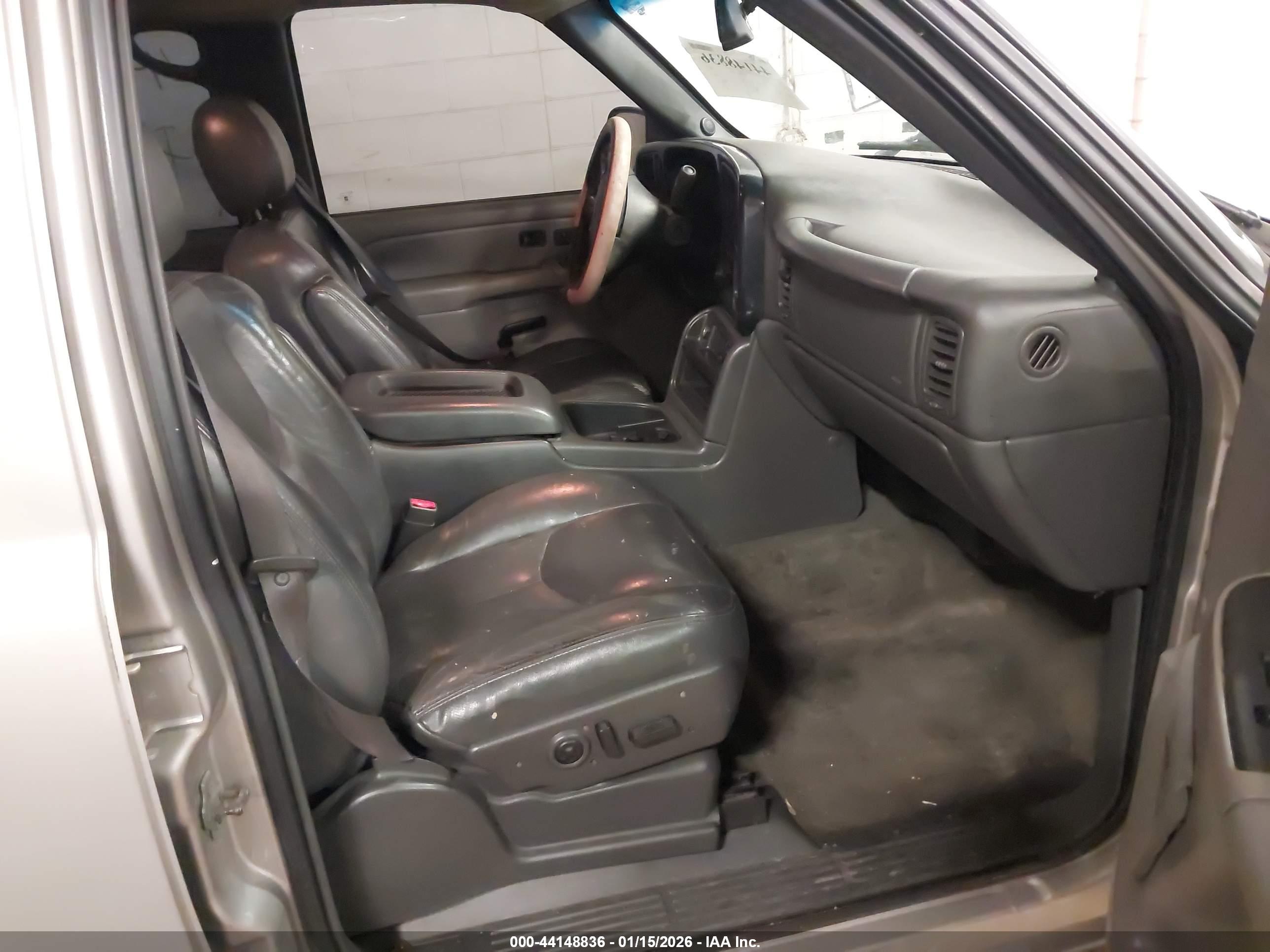 GMC SIERRA image 5