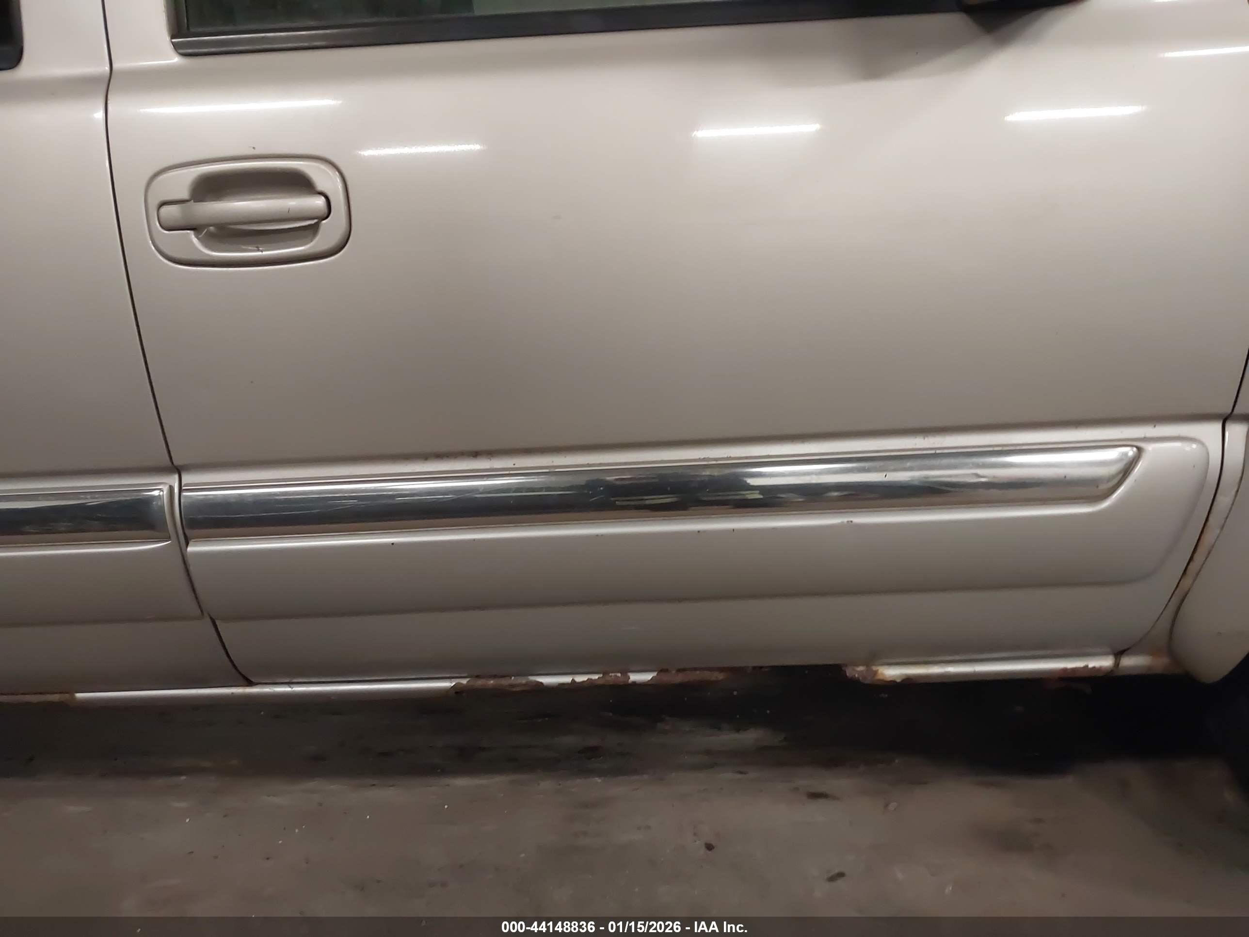 GMC SIERRA image 6