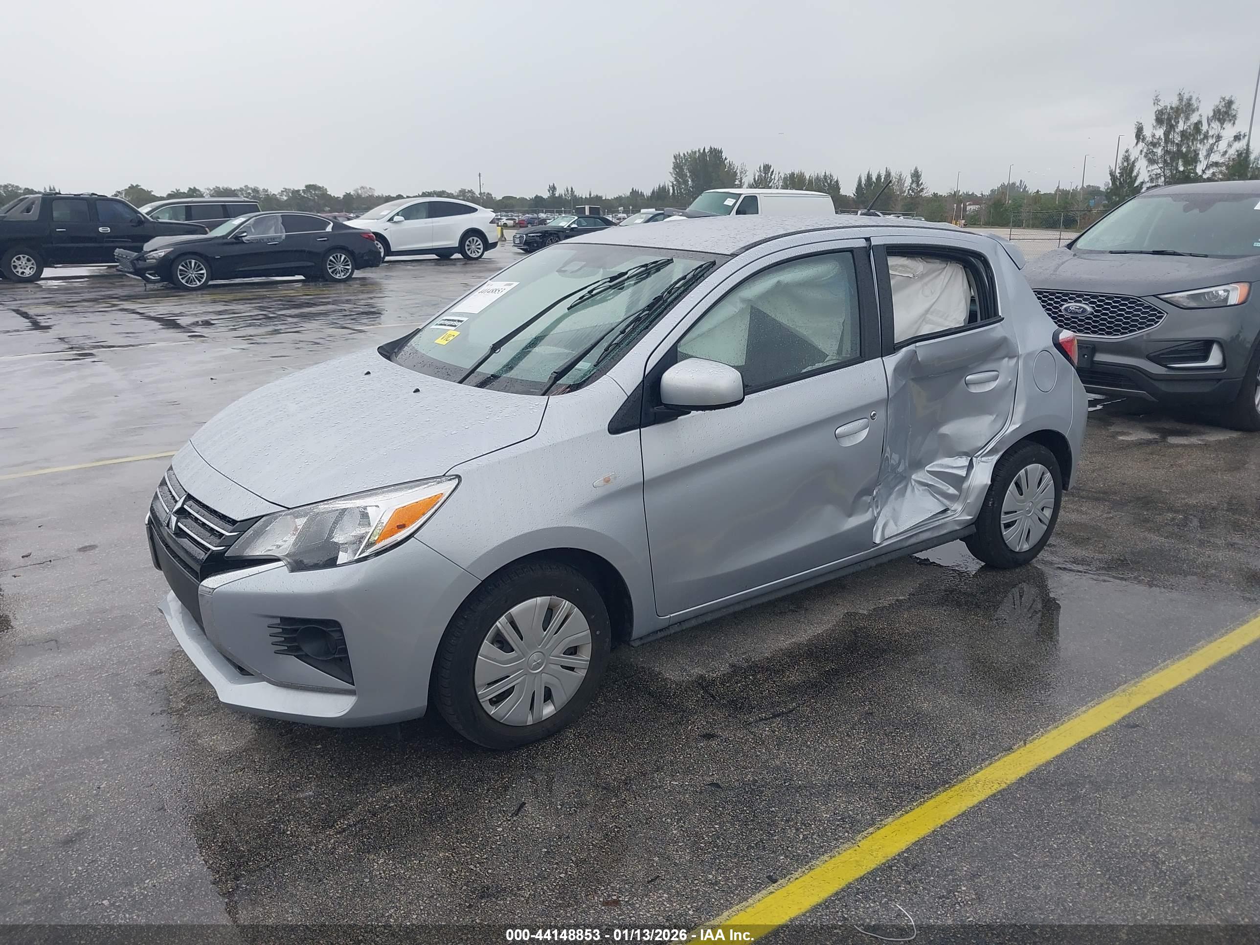 MITSUBISHI MIRAGE image 2