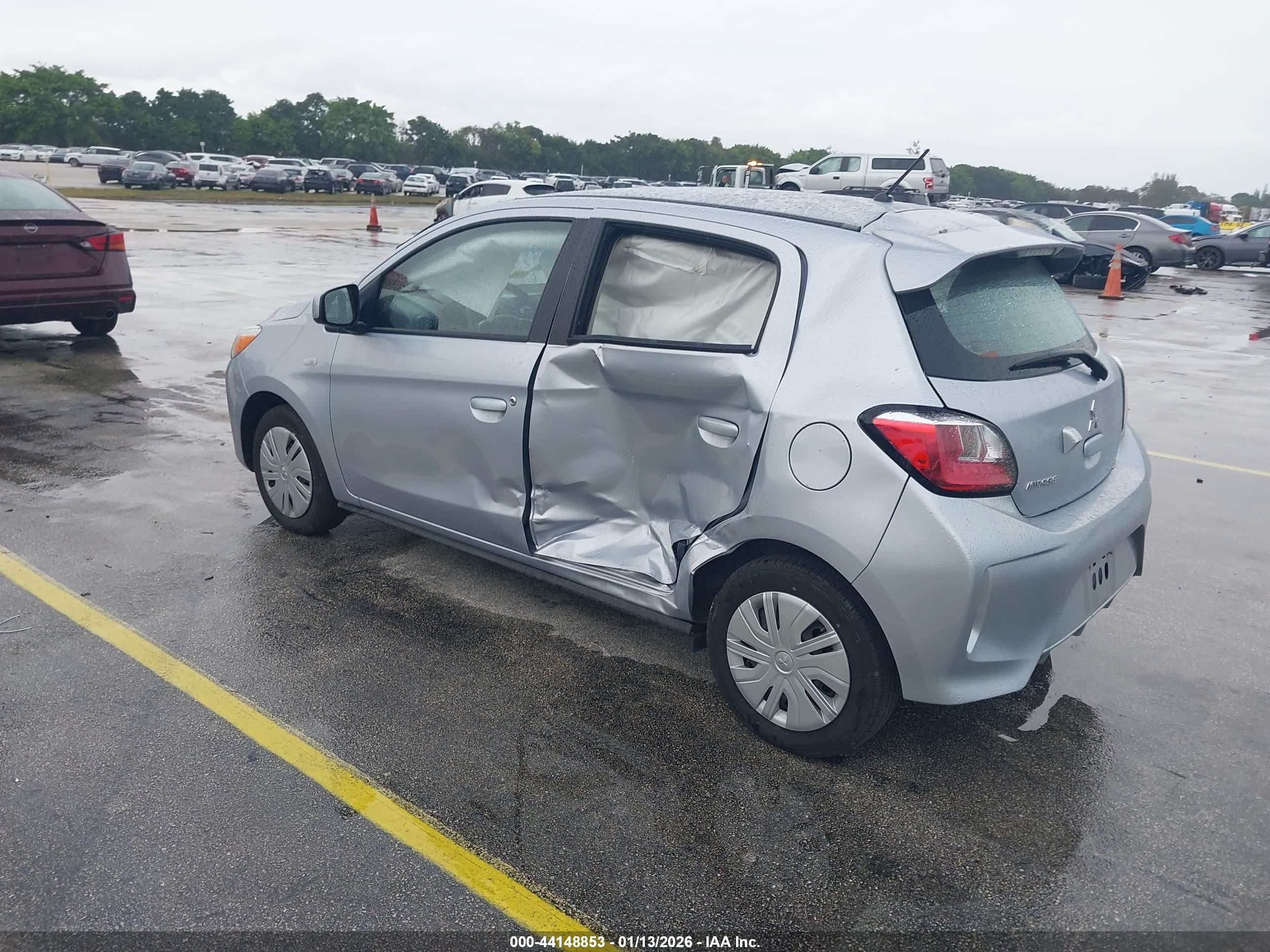 MITSUBISHI MIRAGE image 3