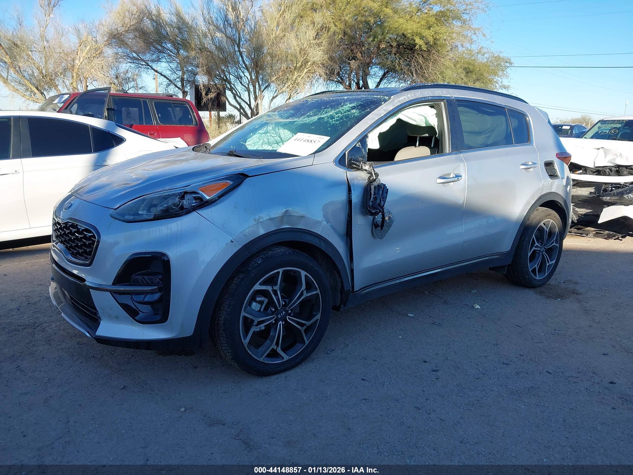 KIA SPORTAGE image 2