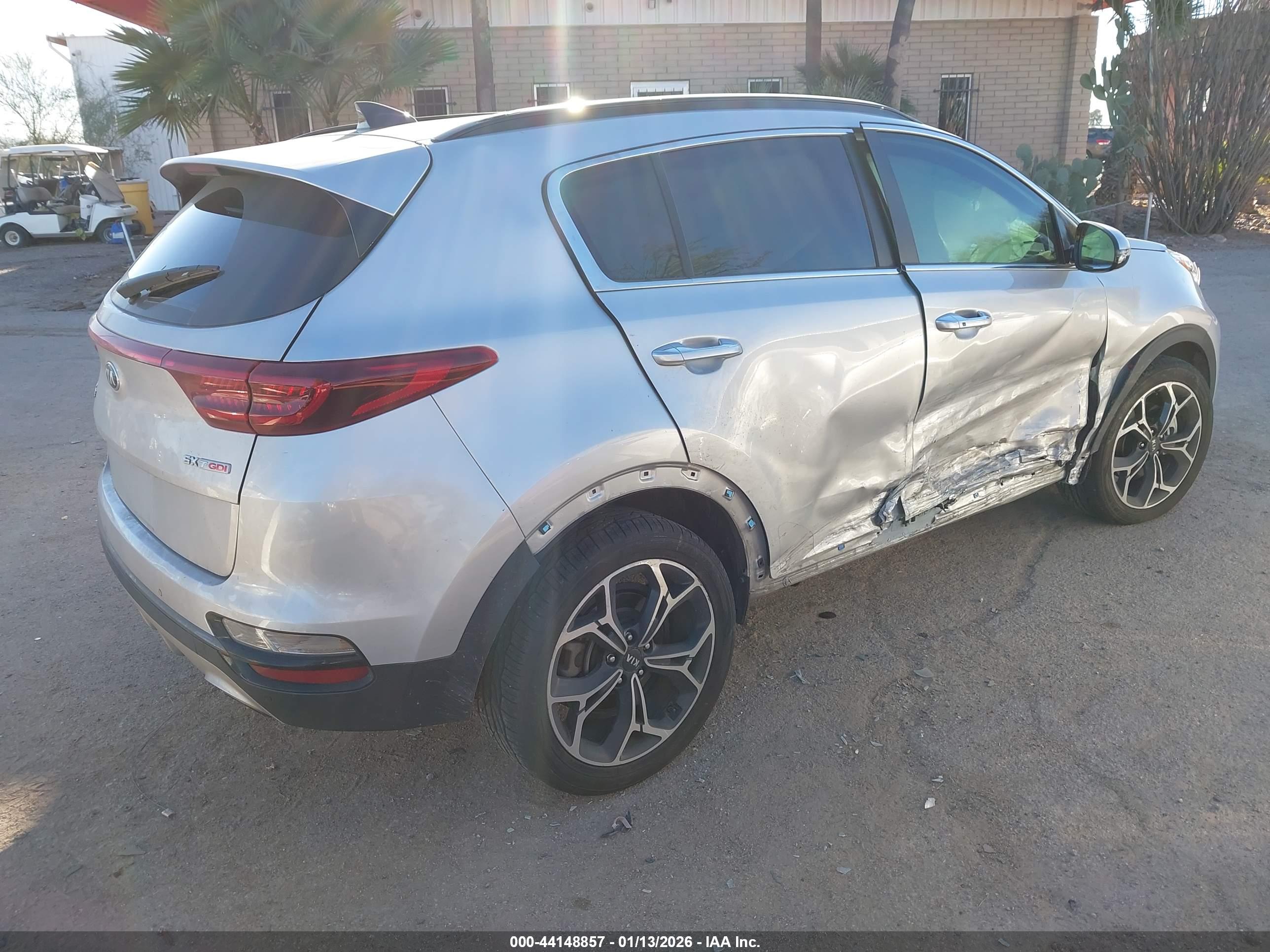 KIA SPORTAGE image 4