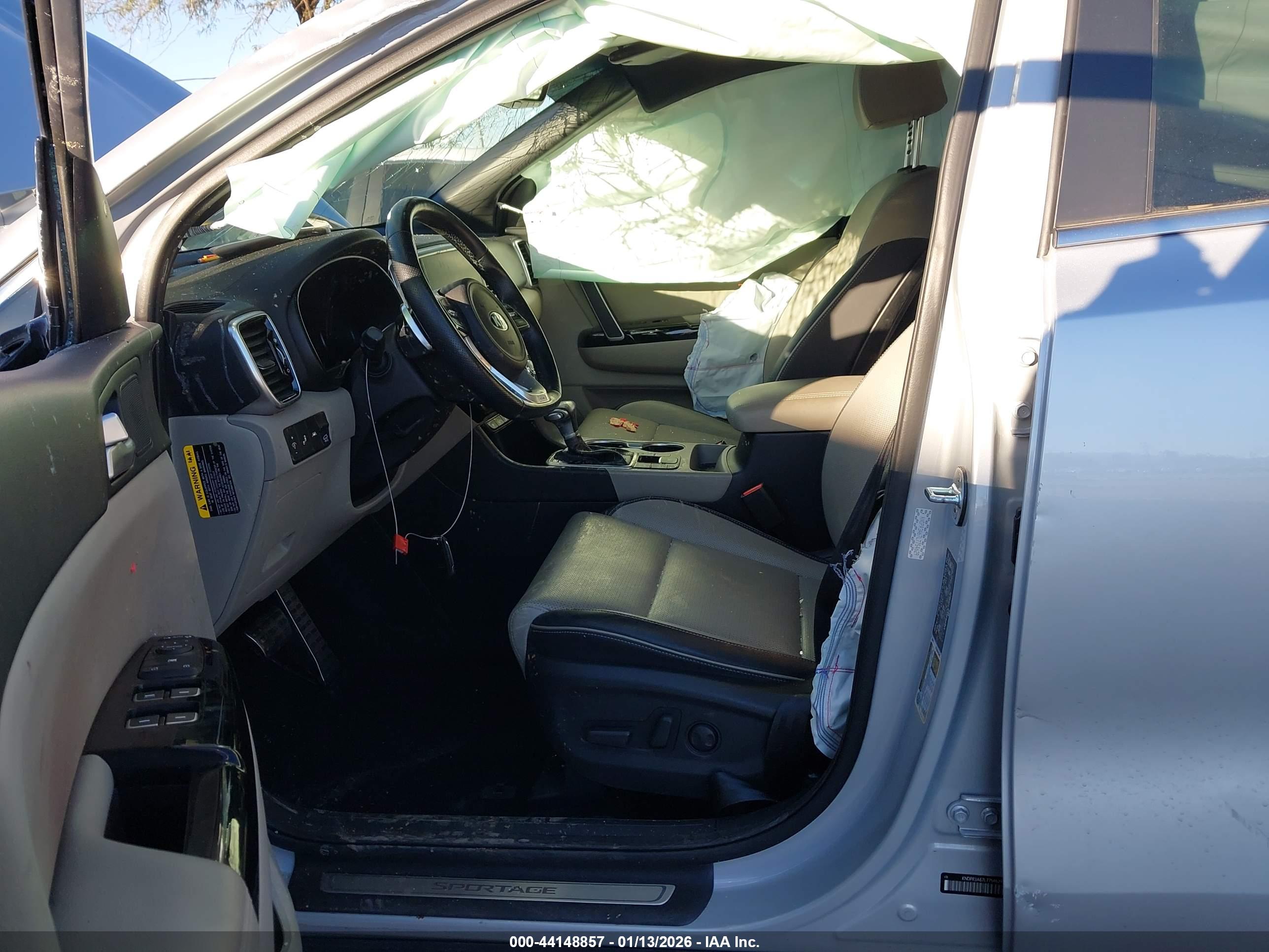 KIA SPORTAGE image 5