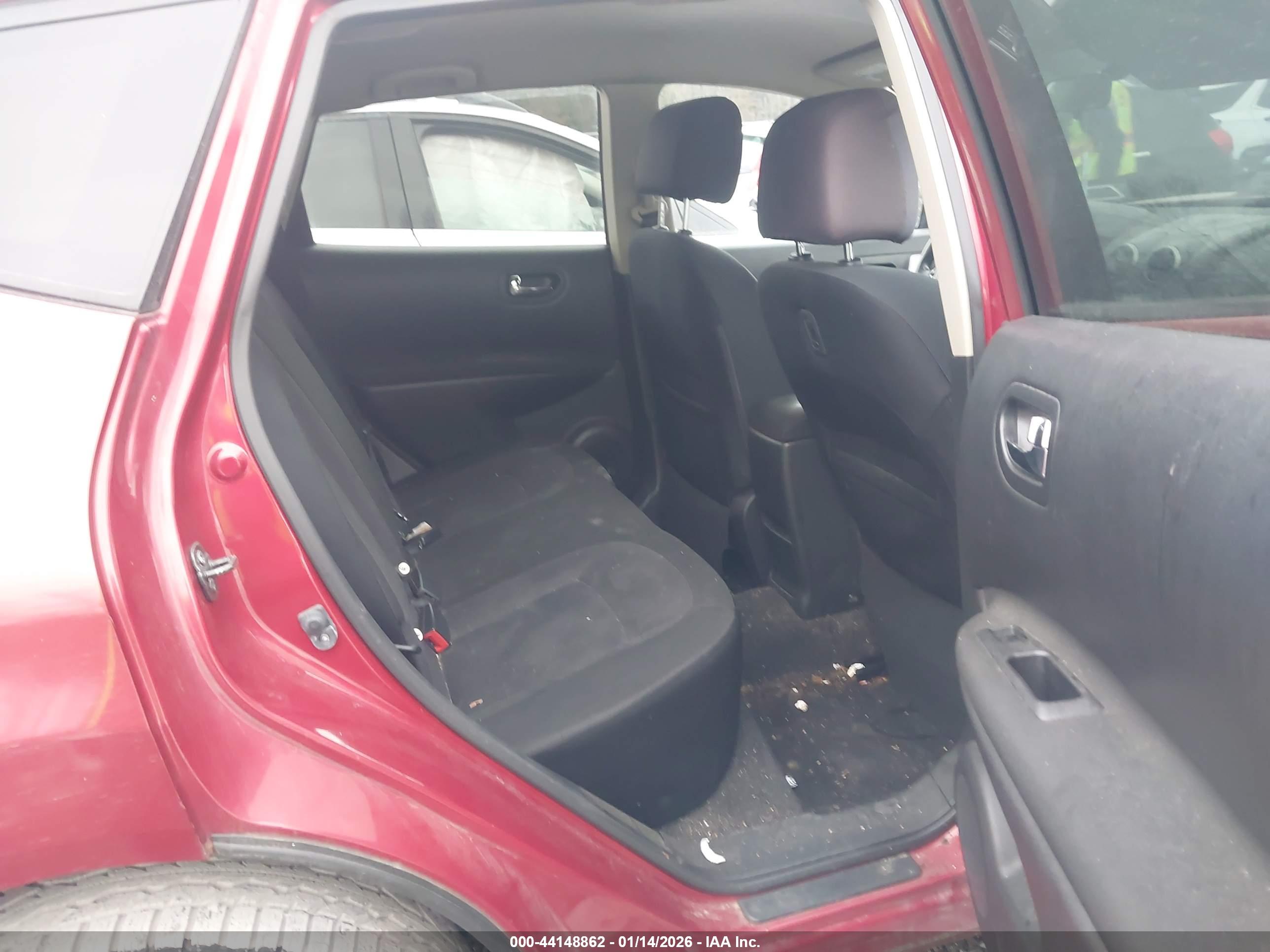 NISSAN ROGUE image 8