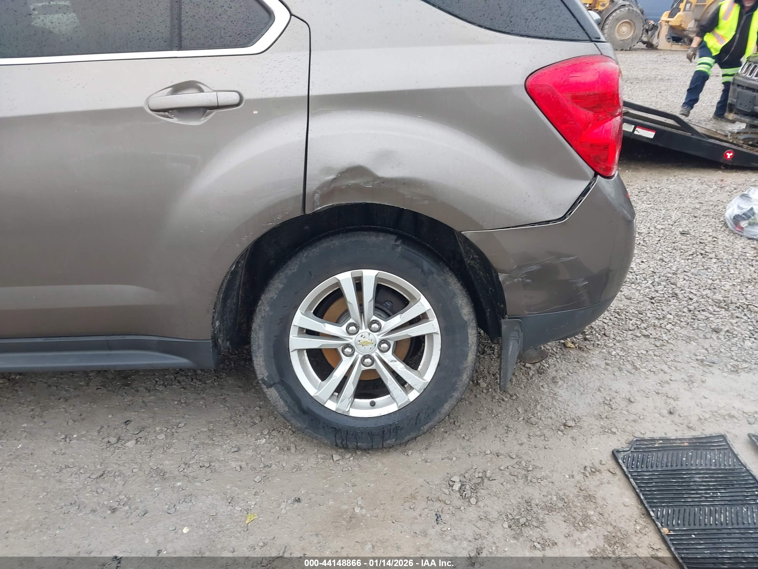 CHEVROLET EQUINOX image 6