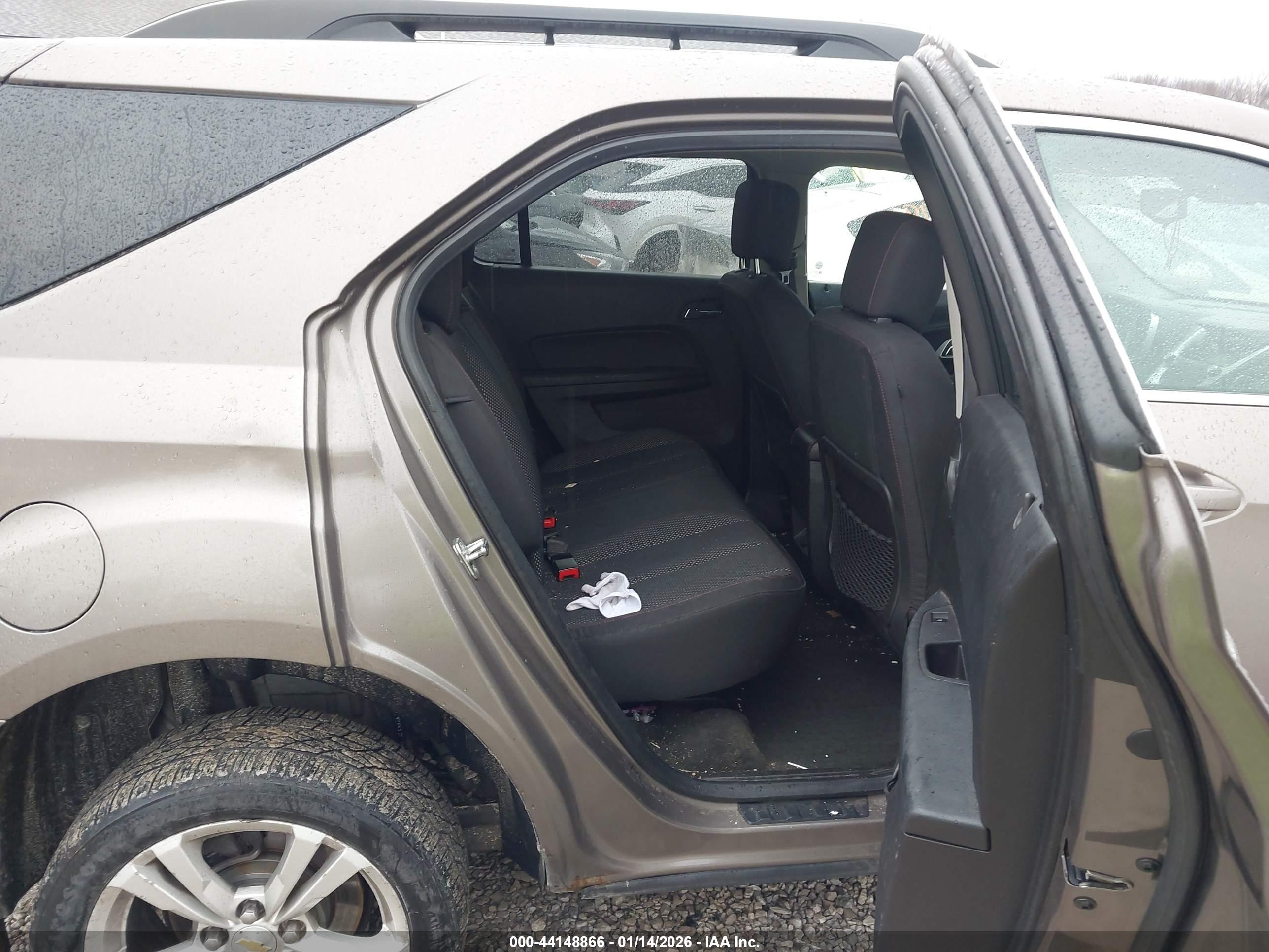 CHEVROLET EQUINOX image 8