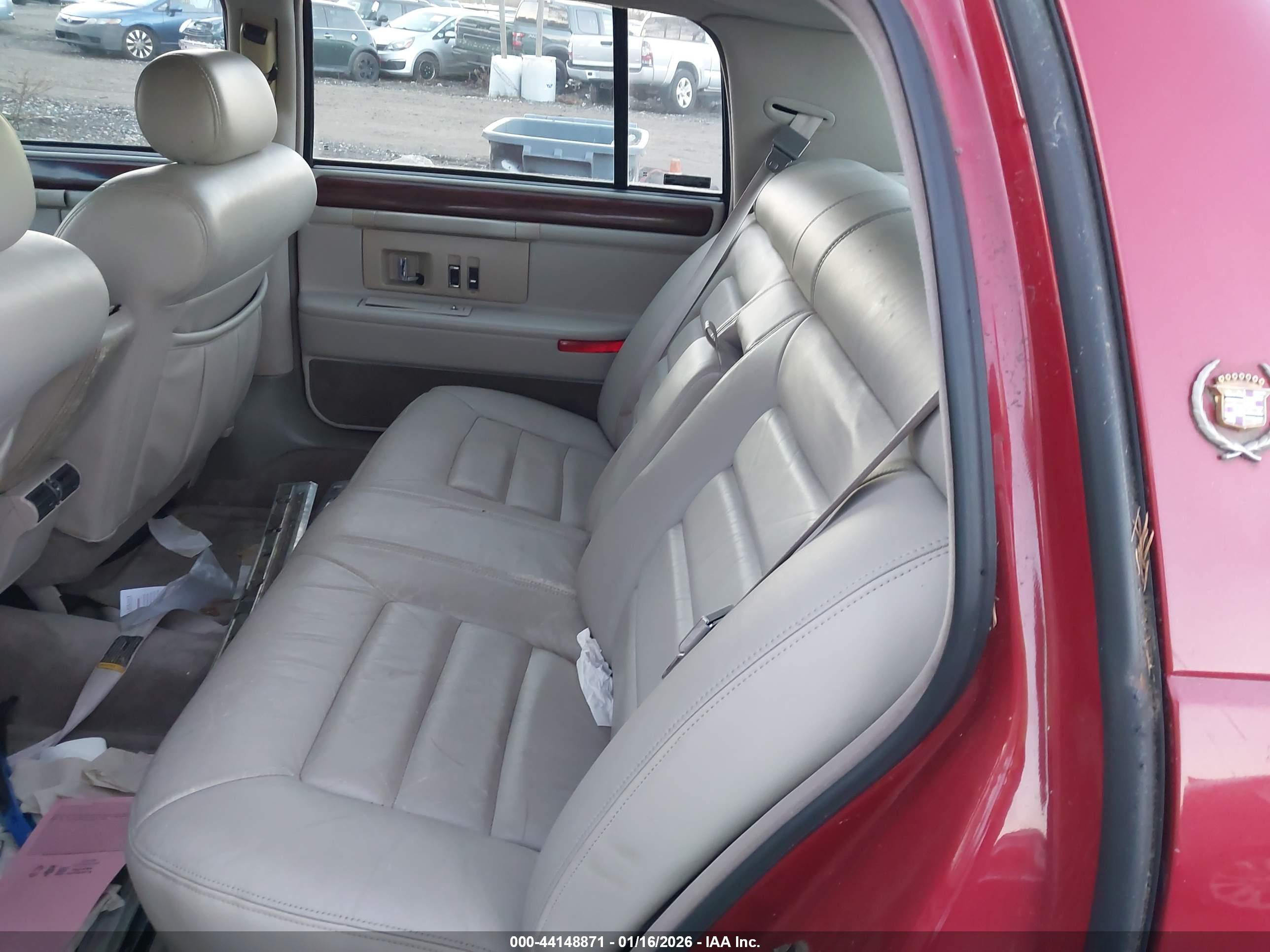 CADILLAC DEVILLE image 8