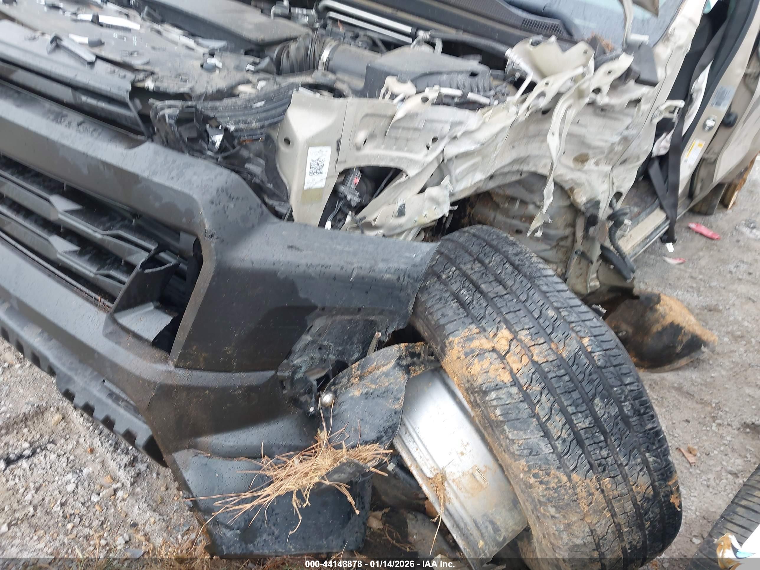CHEVROLET COLORADO image 6