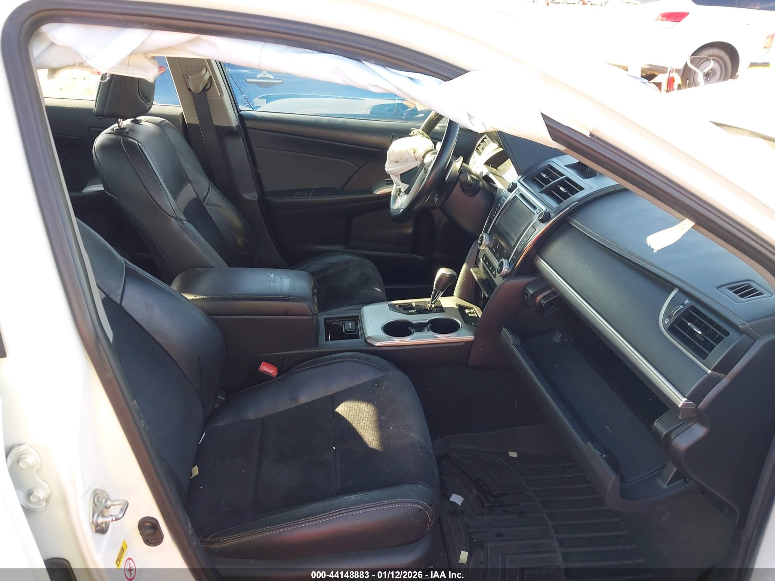 TOYOTA CAMRY image 5