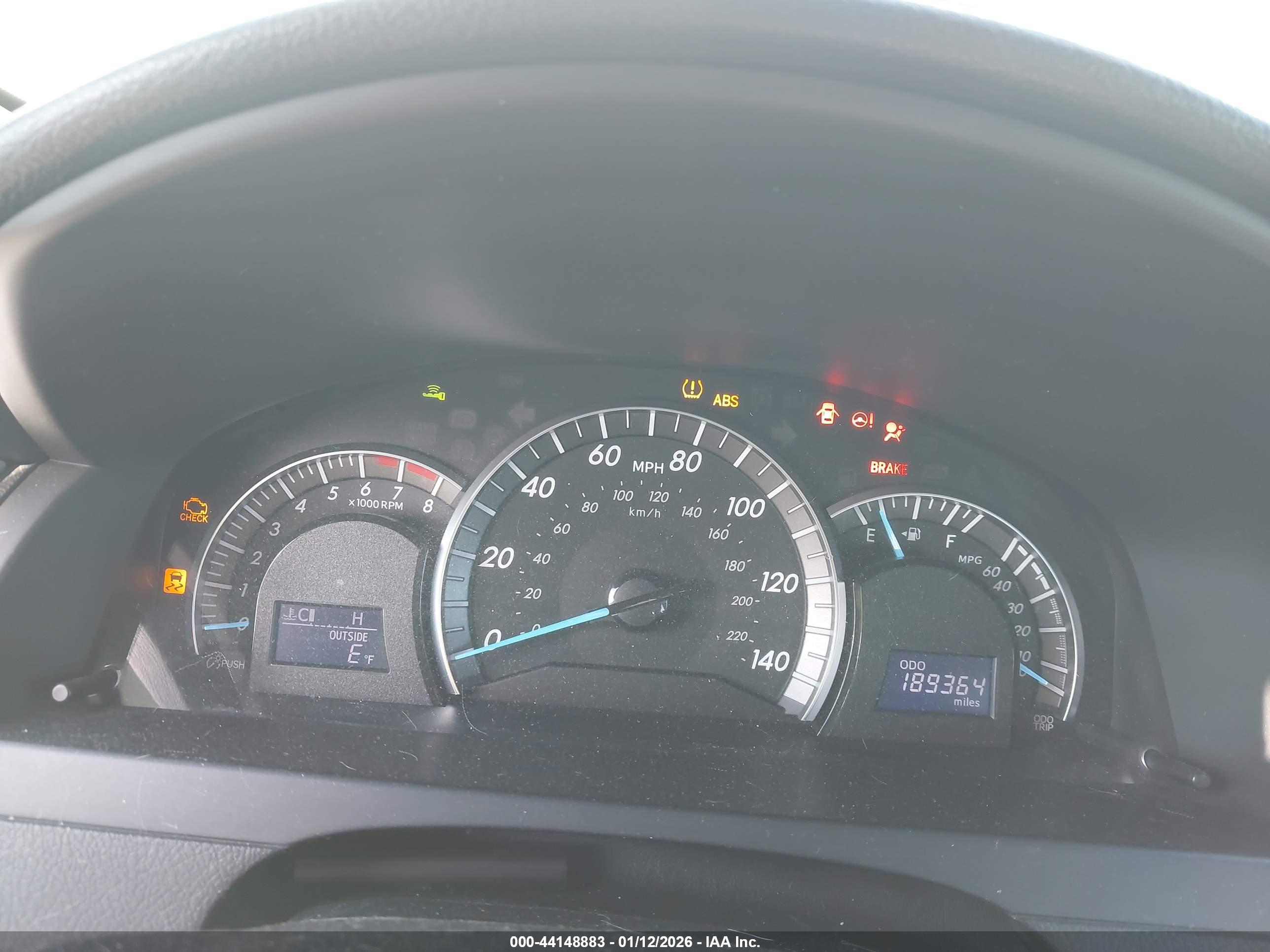 TOYOTA CAMRY image 7