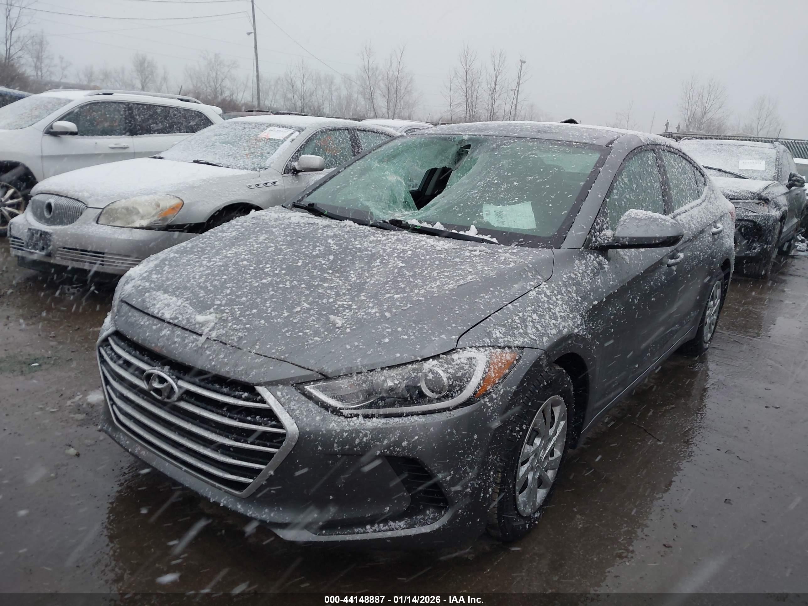 HYUNDAI ELANTRA image 2