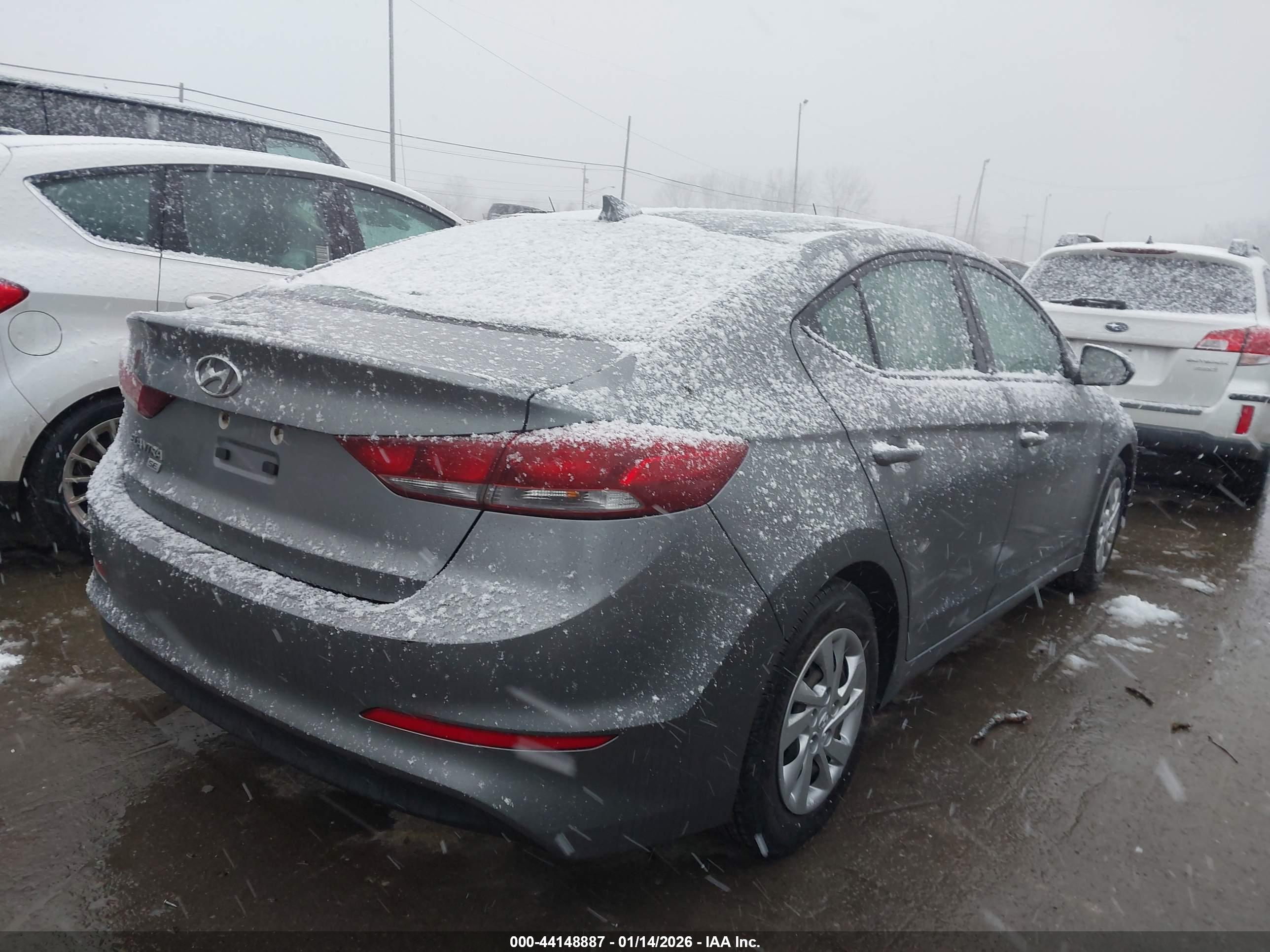 HYUNDAI ELANTRA image 4