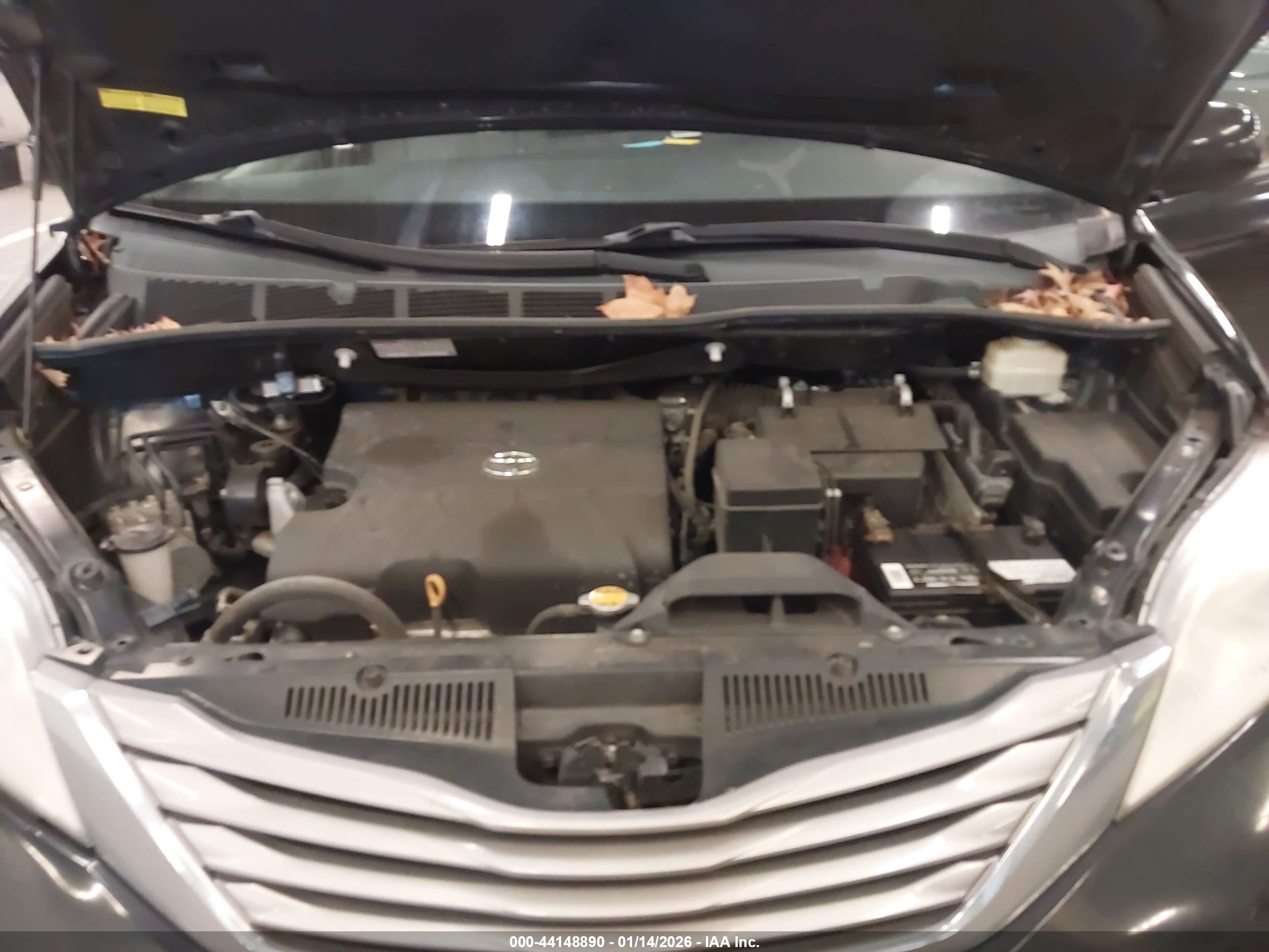 TOYOTA SIENNA image 10