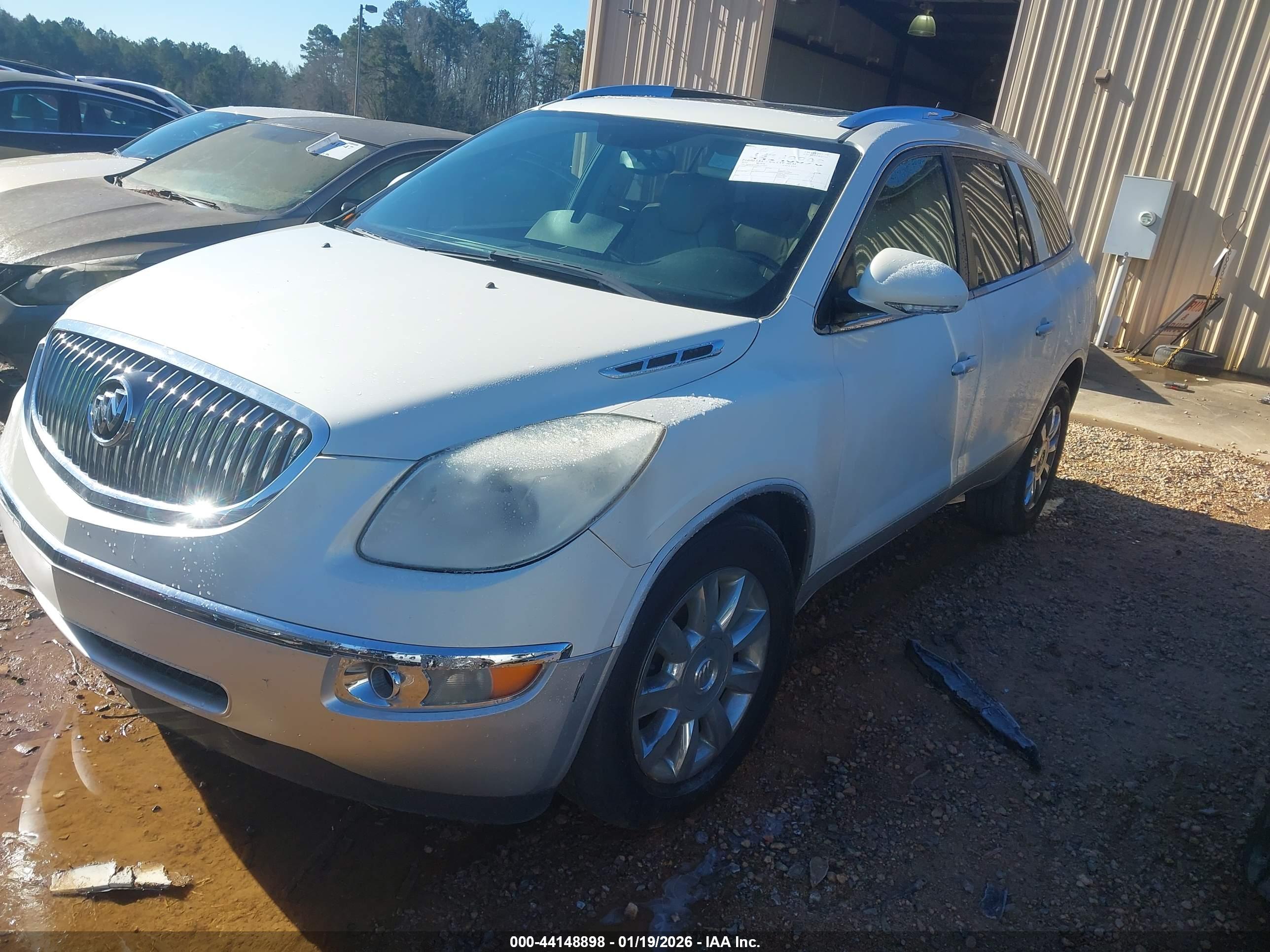 BUICK ENCLAVE image 2