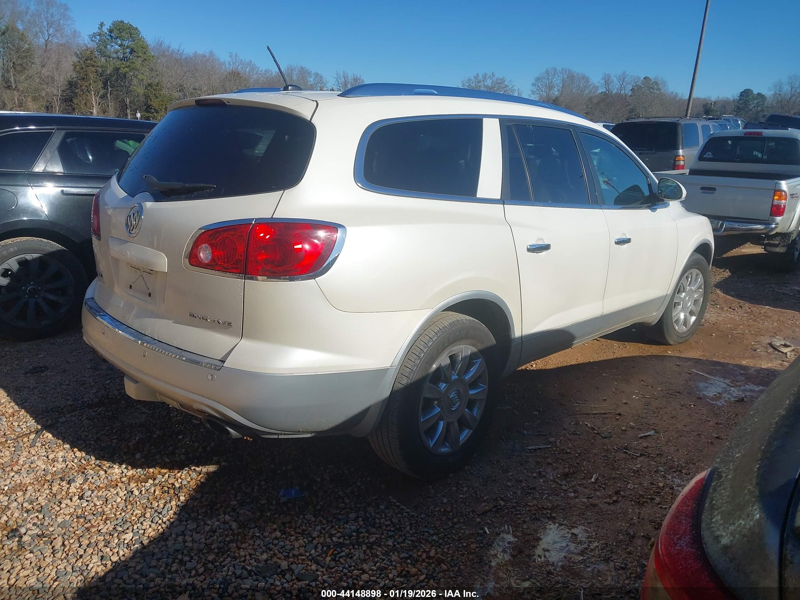BUICK ENCLAVE image 4