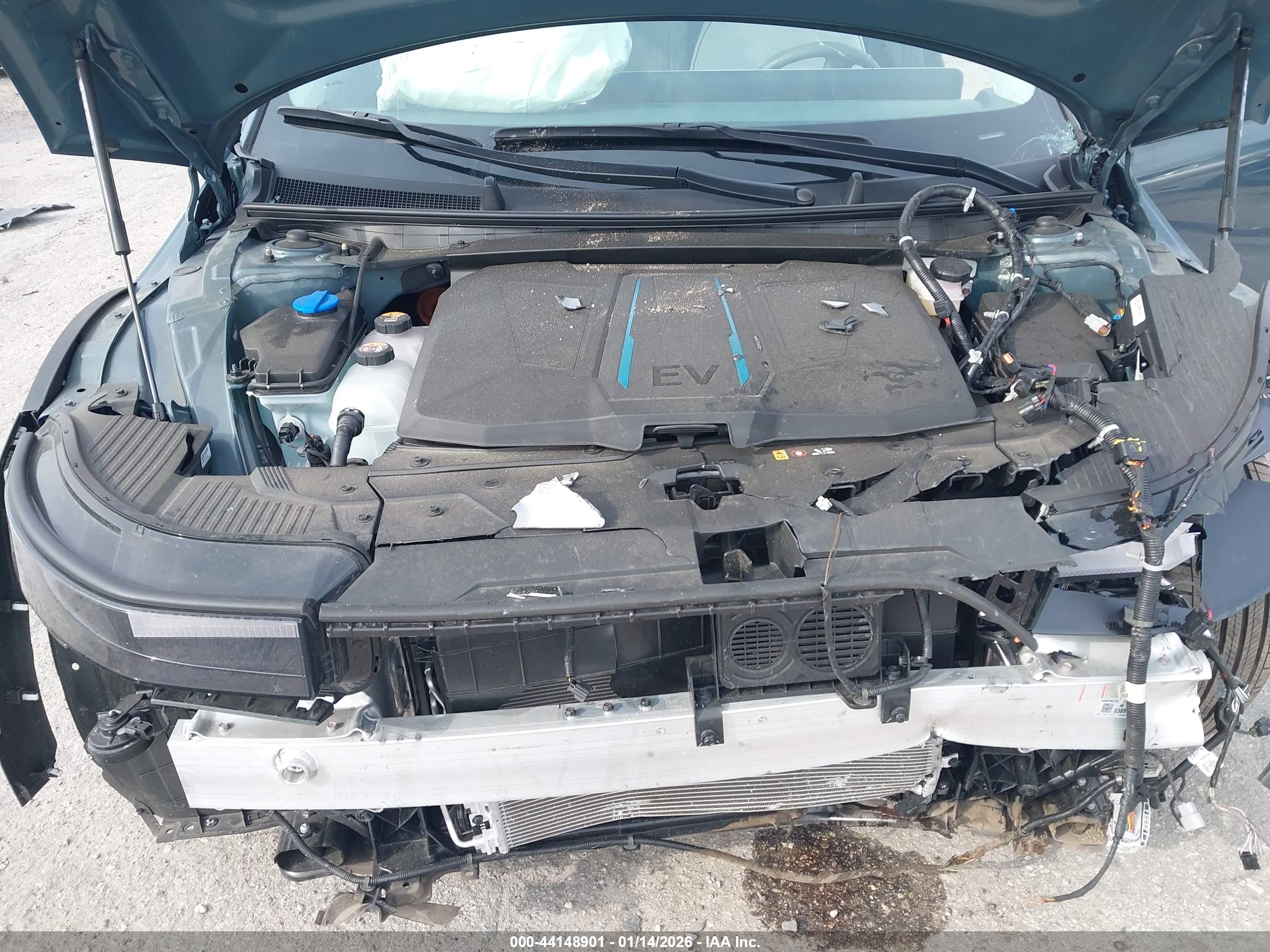 HYUNDAI IONIQ image 10