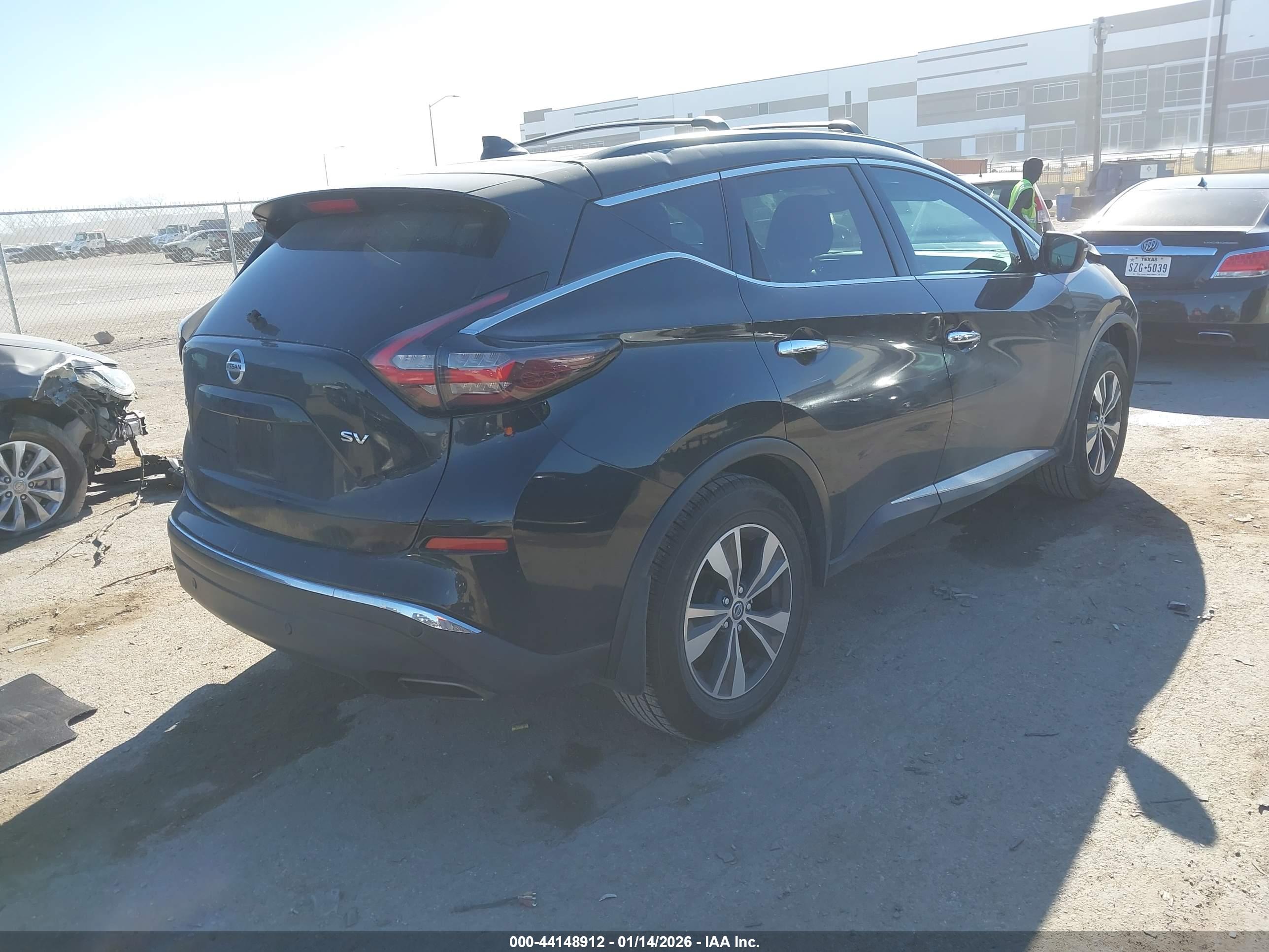 NISSAN MURANO image 4