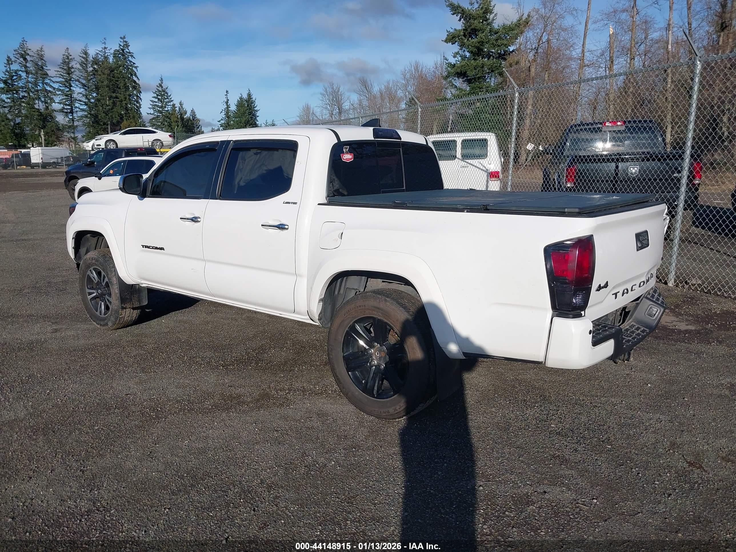 TOYOTA TACOMA image 3
