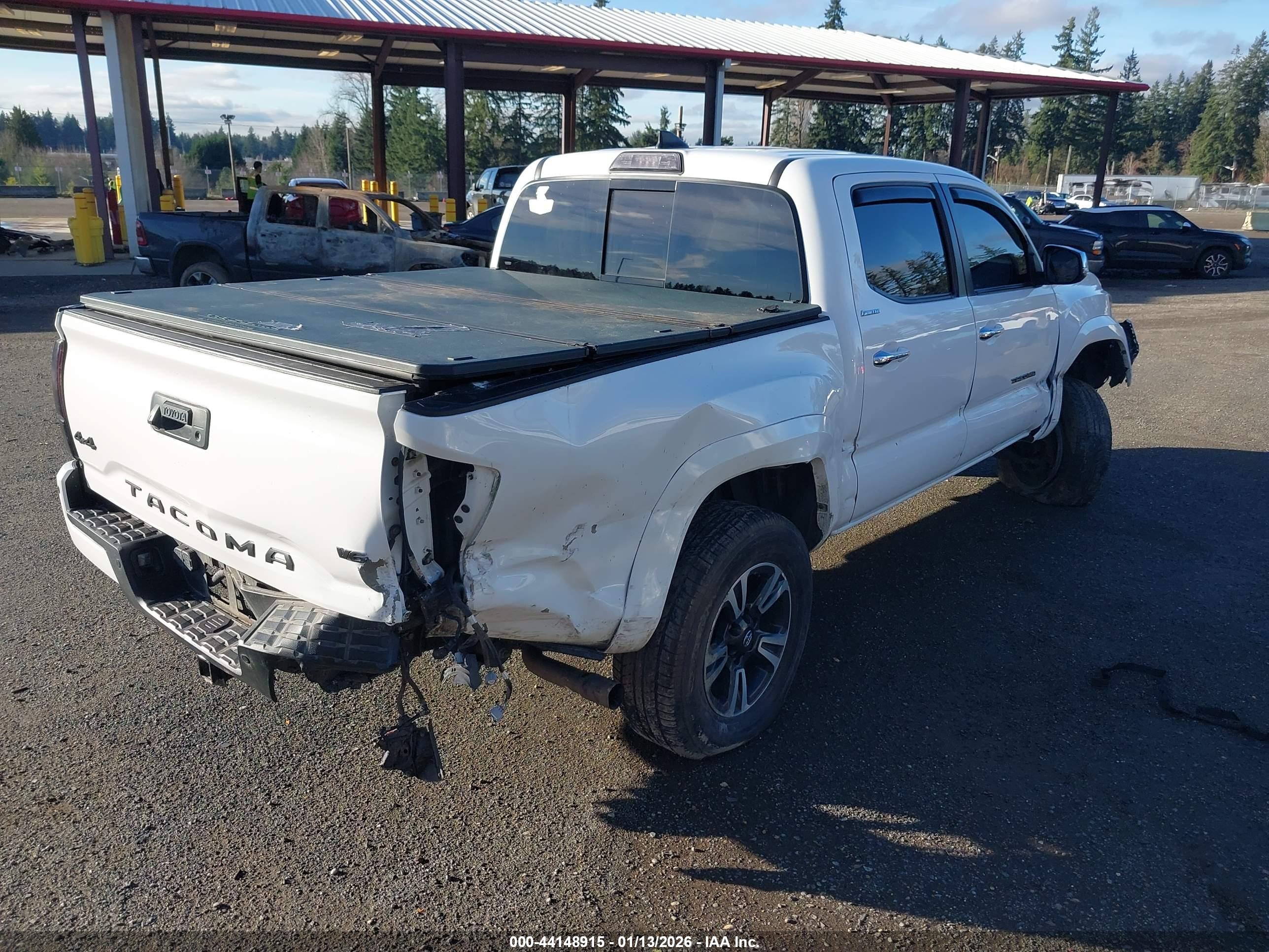 TOYOTA TACOMA image 4