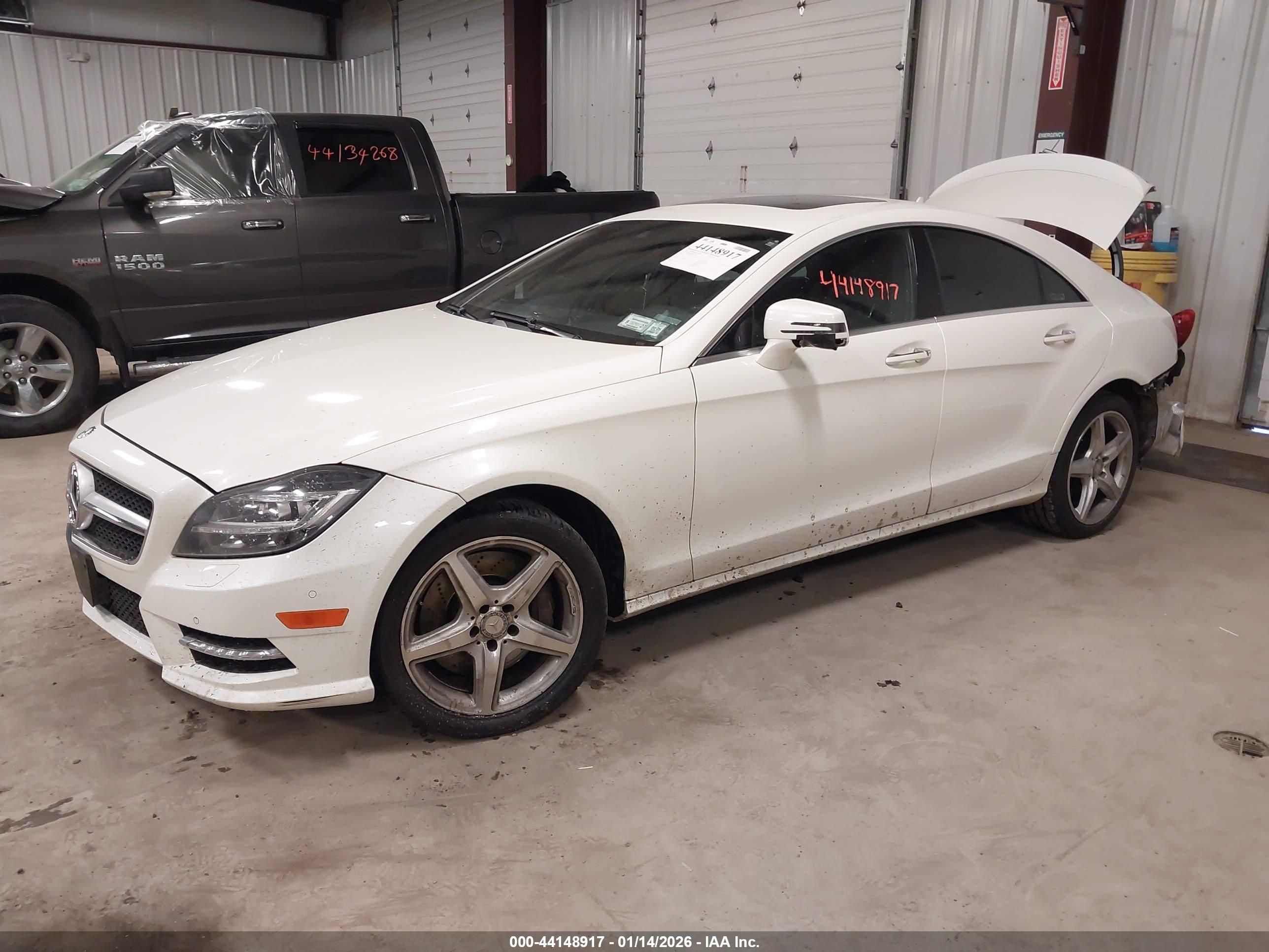 MERCEDES-BENZ CLS image 2