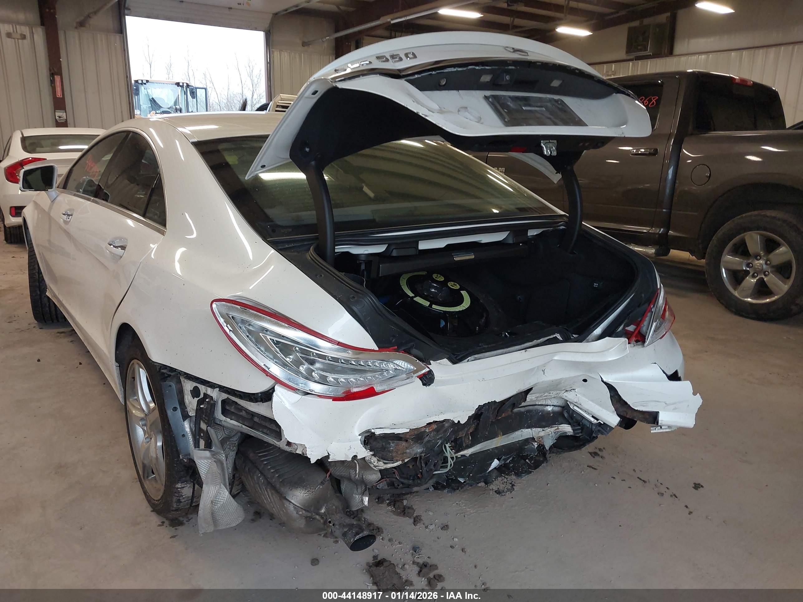 MERCEDES-BENZ CLS image 6