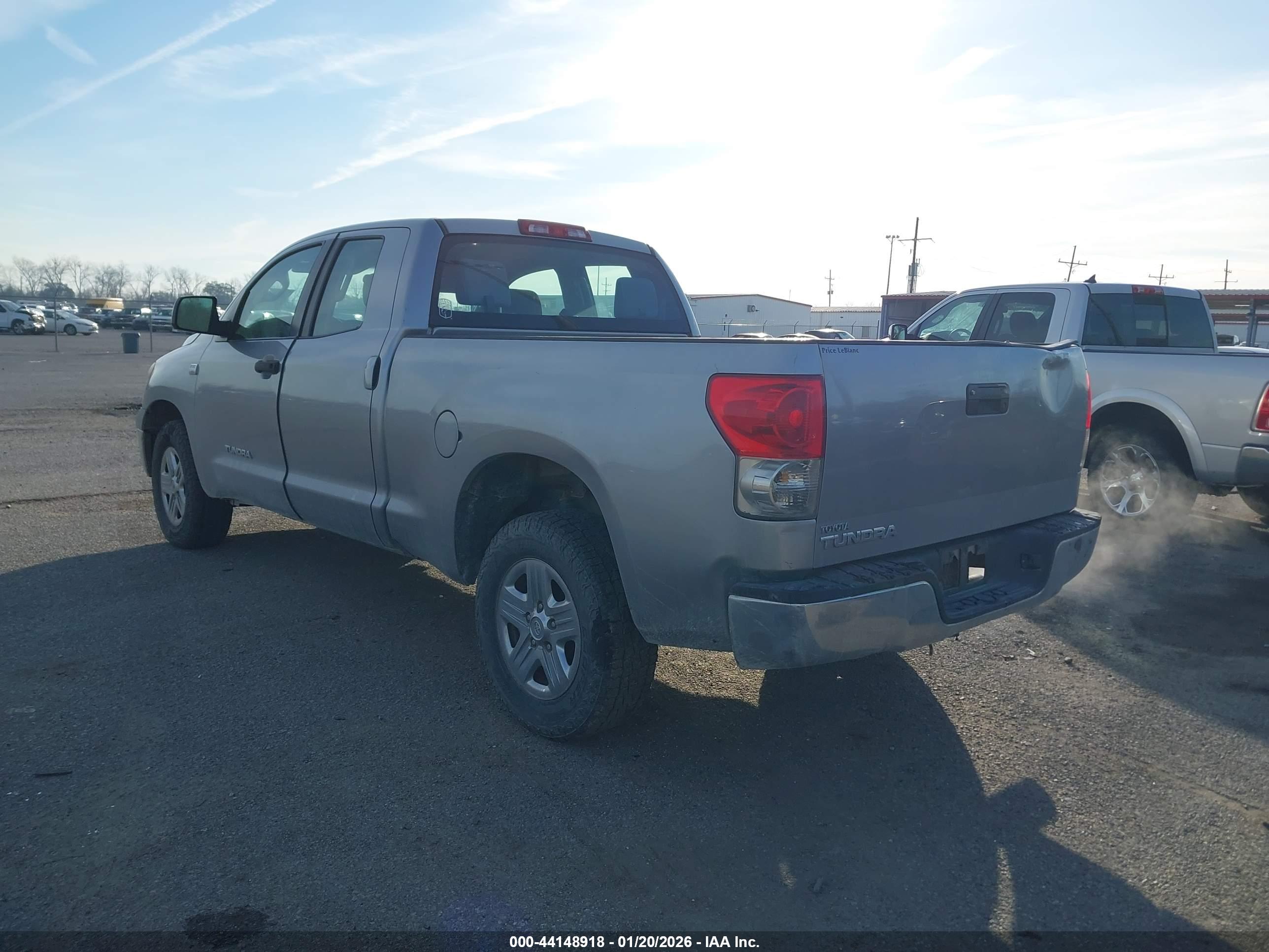 TOYOTA TUNDRA image 3