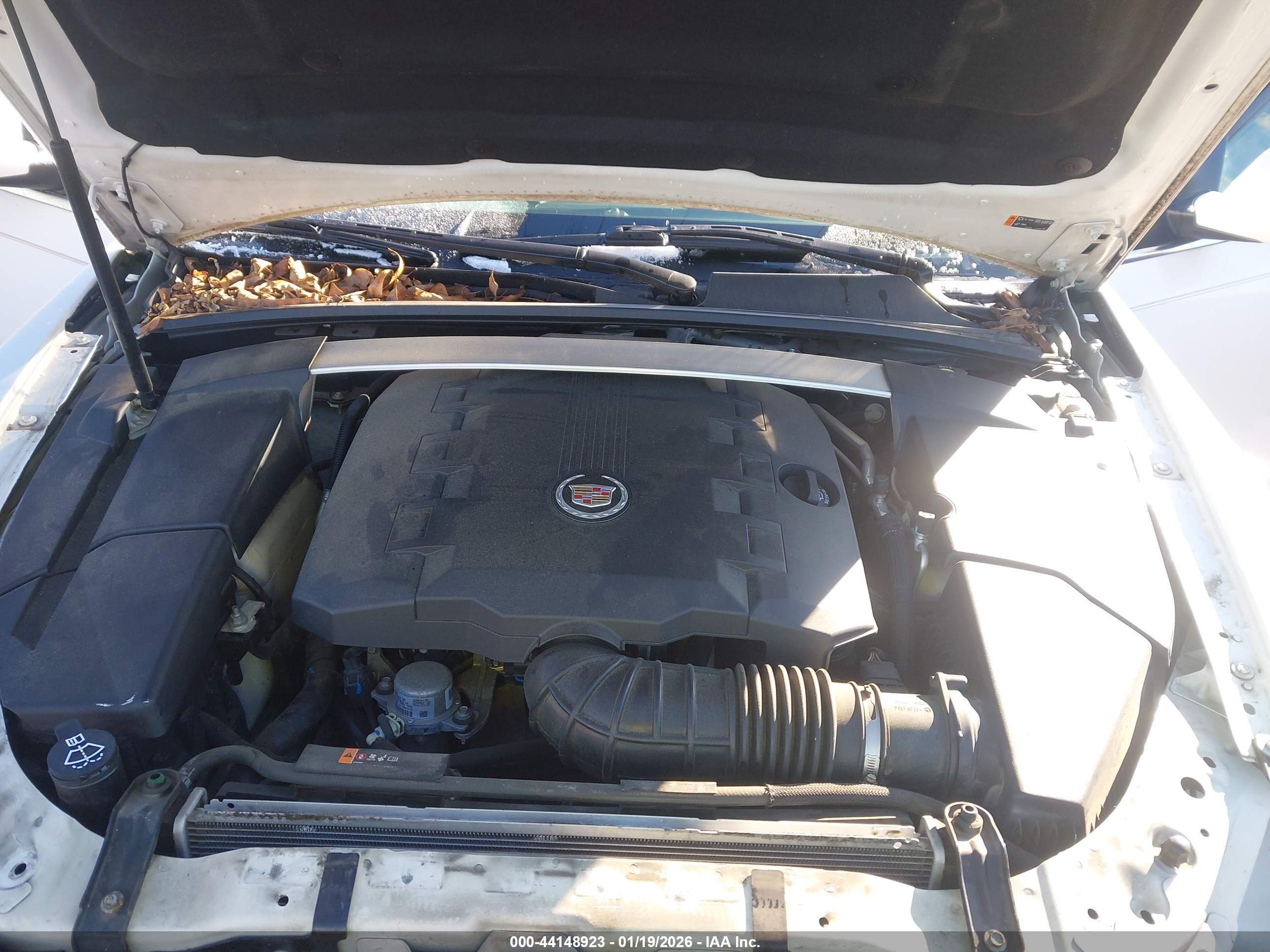 CADILLAC CTS image 10