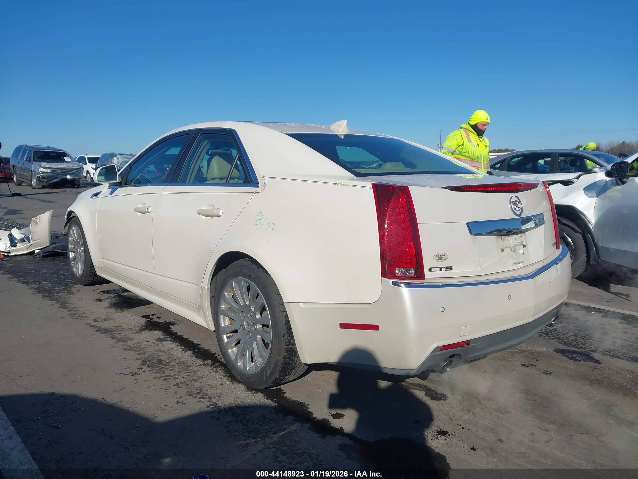 CADILLAC CTS image 3
