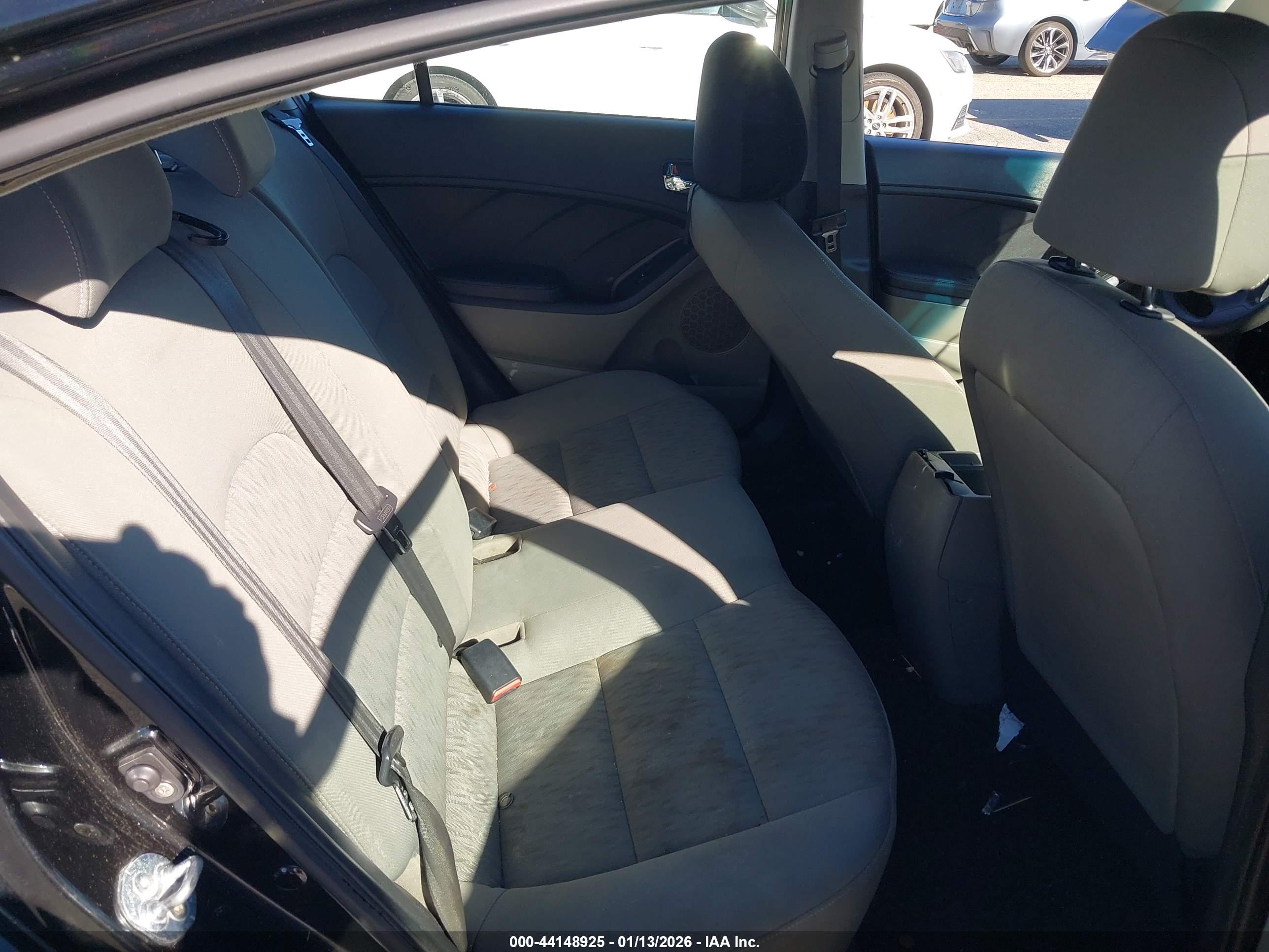 KIA FORTE image 8