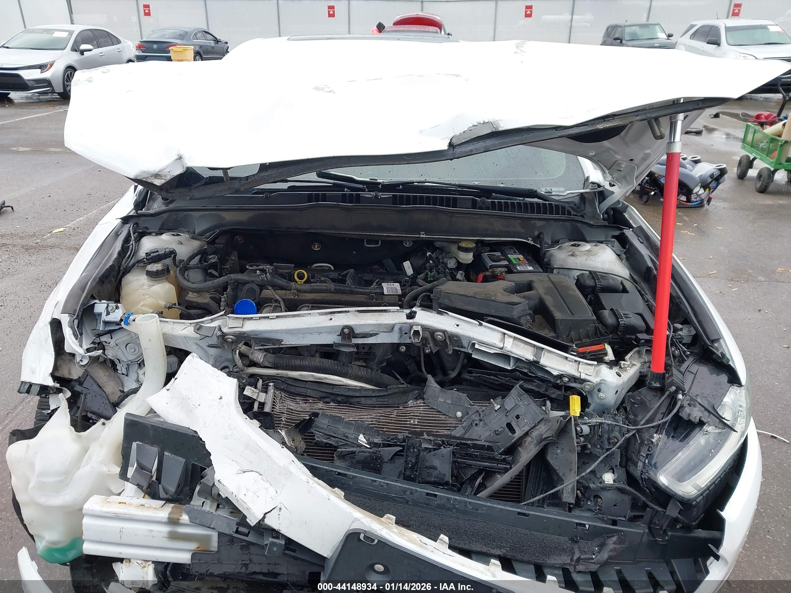 FORD FUSION image 10