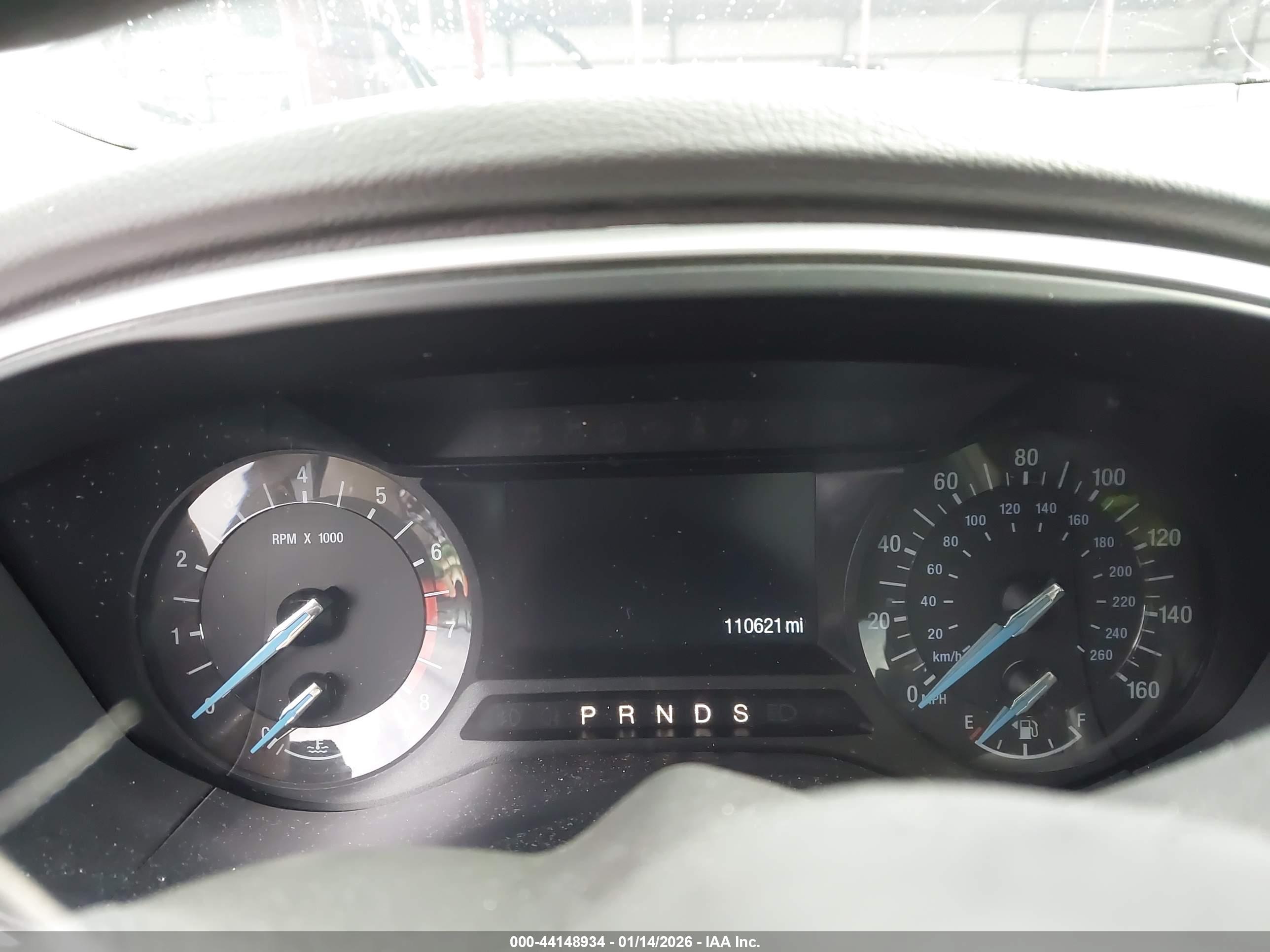 FORD FUSION image 7