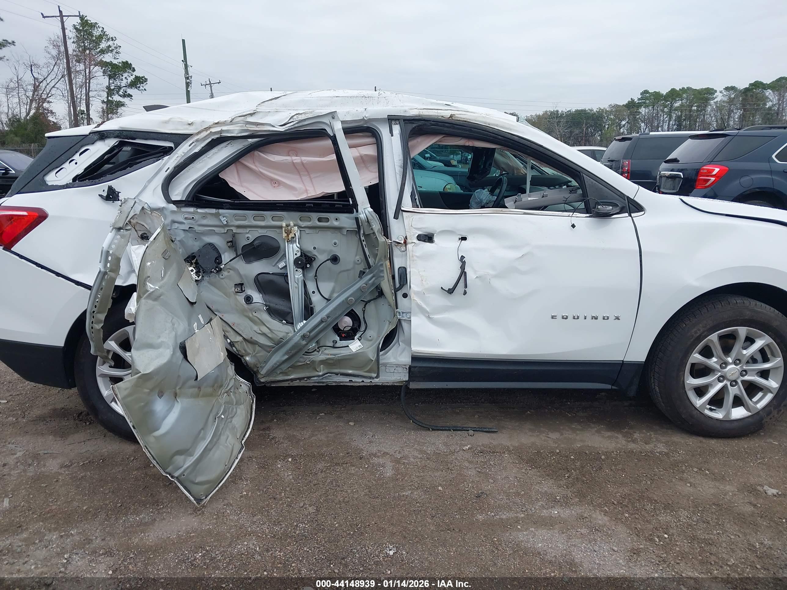 CHEVROLET EQUINOX image 6