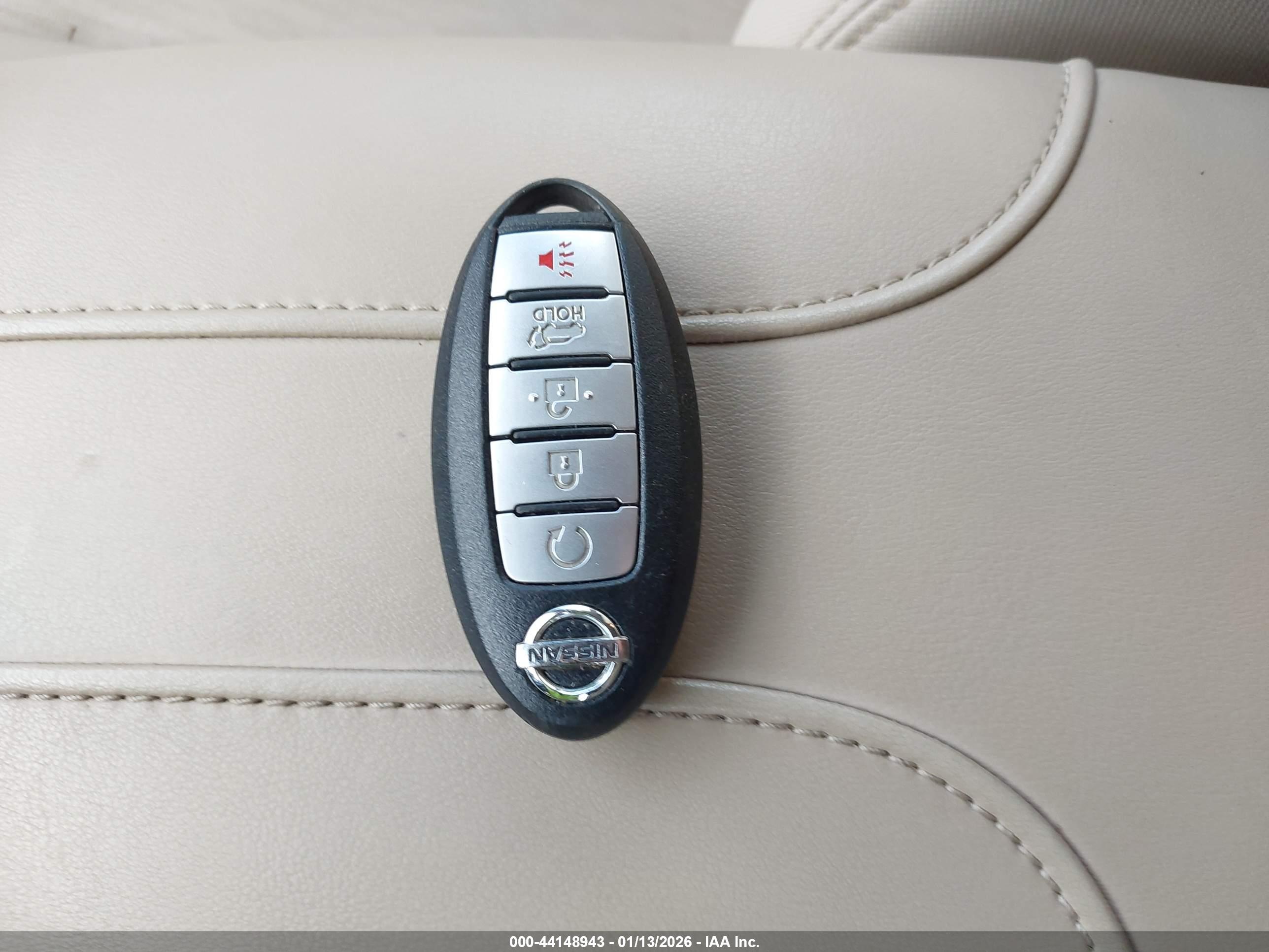 NISSAN ROGUE image 11