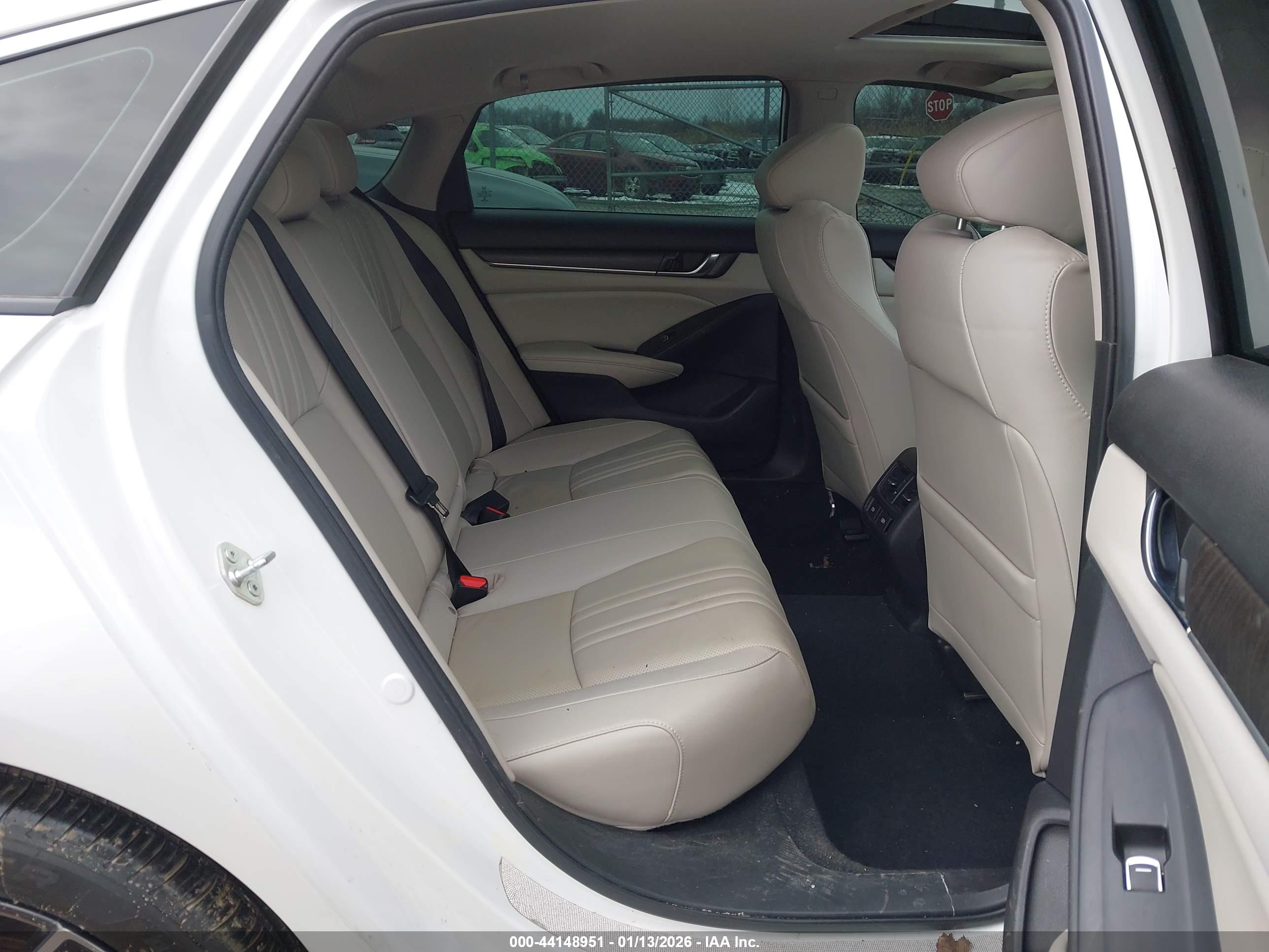 HONDA ACCORD image 8
