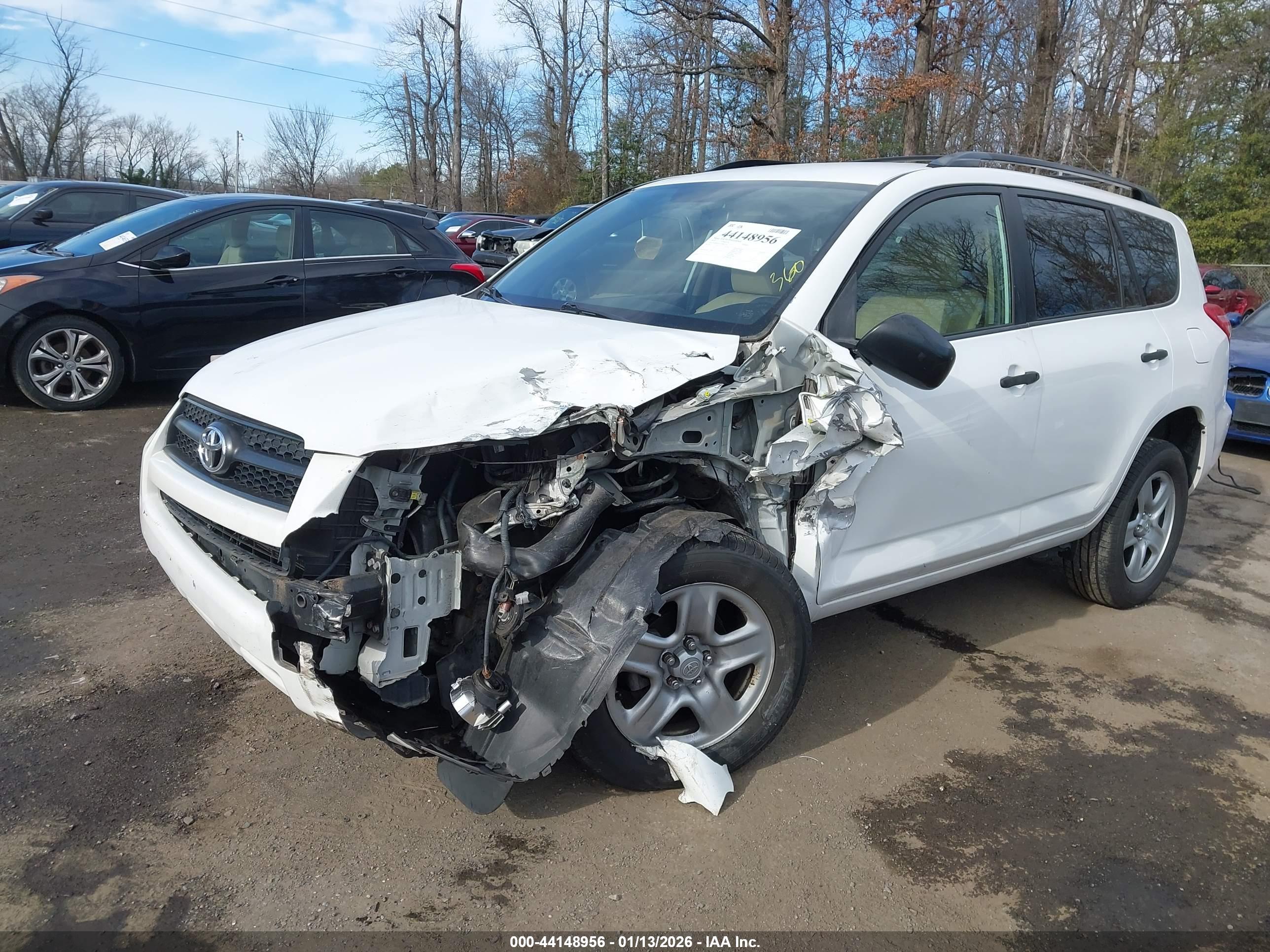 TOYOTA RAV4 image 6