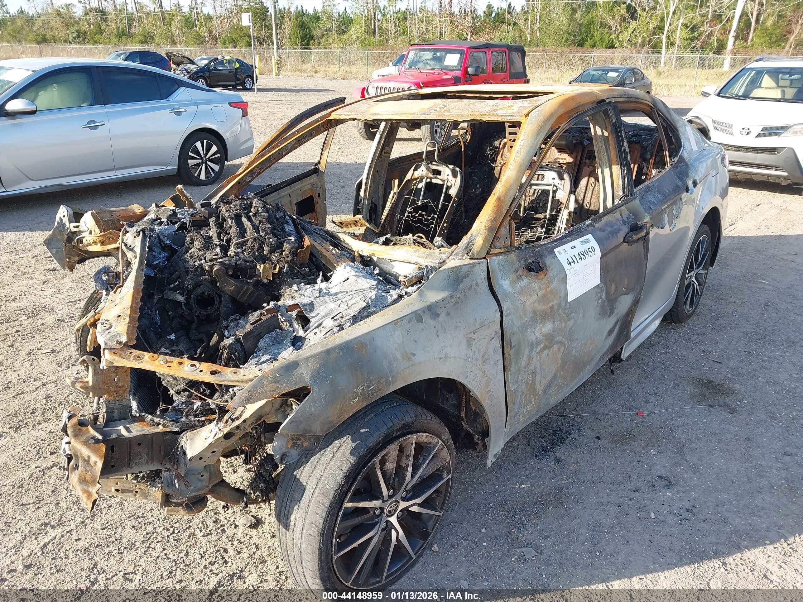 TOYOTA CAMRY image 6